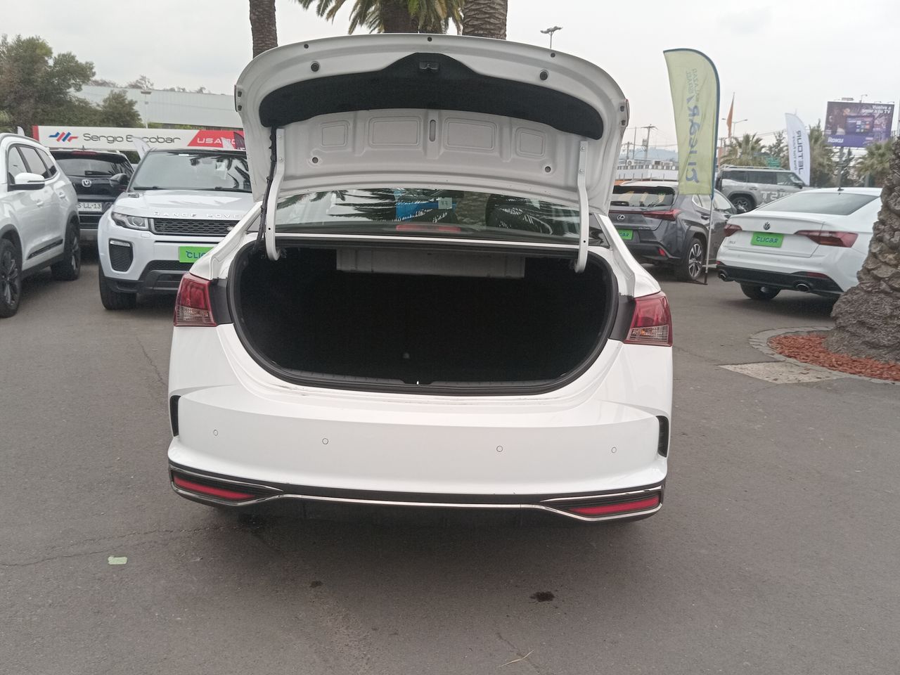 HYUNDAI - 22