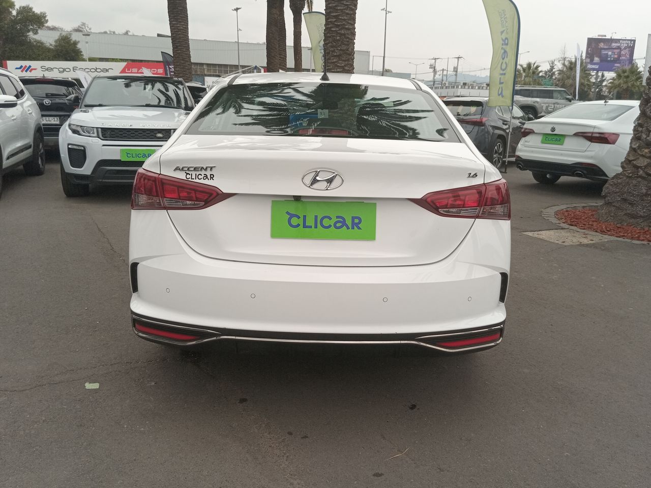 HYUNDAI - 6