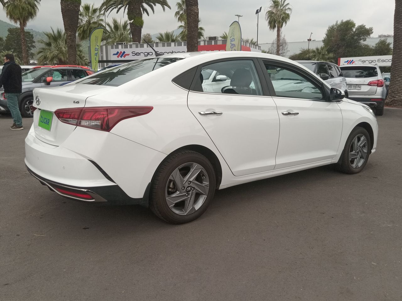 HYUNDAI - 7