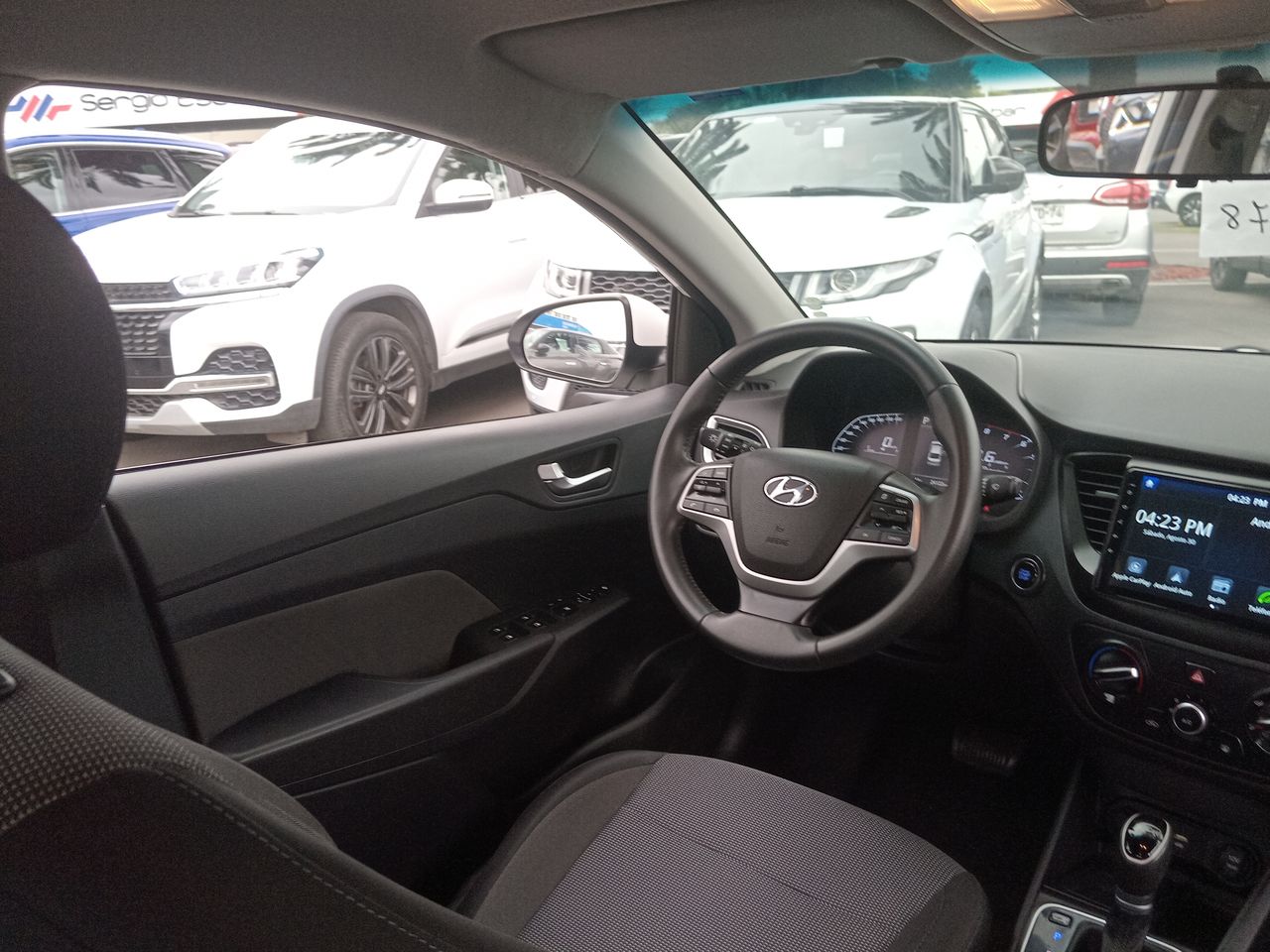 HYUNDAI - 16