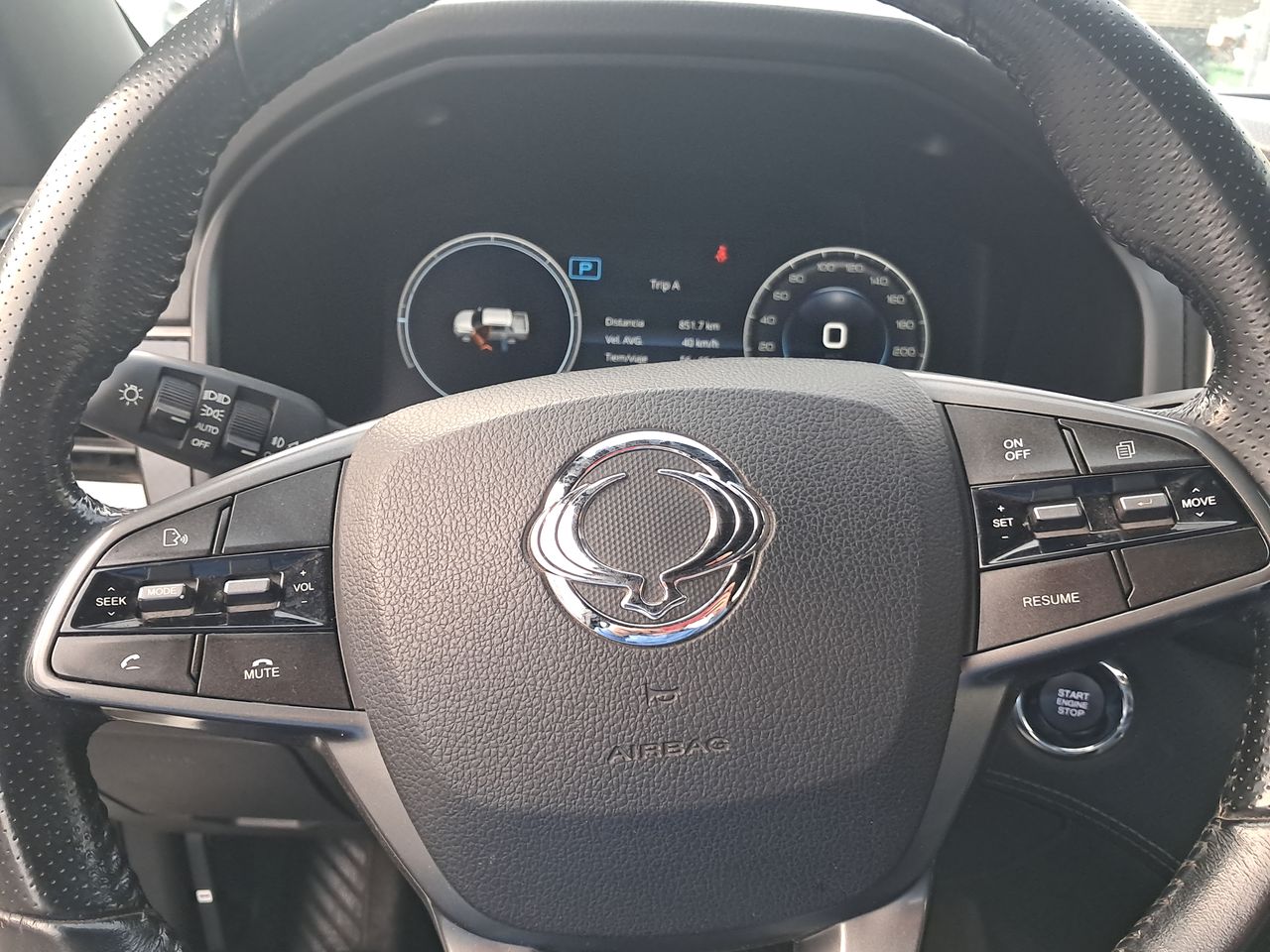 SSANGYONG - 24