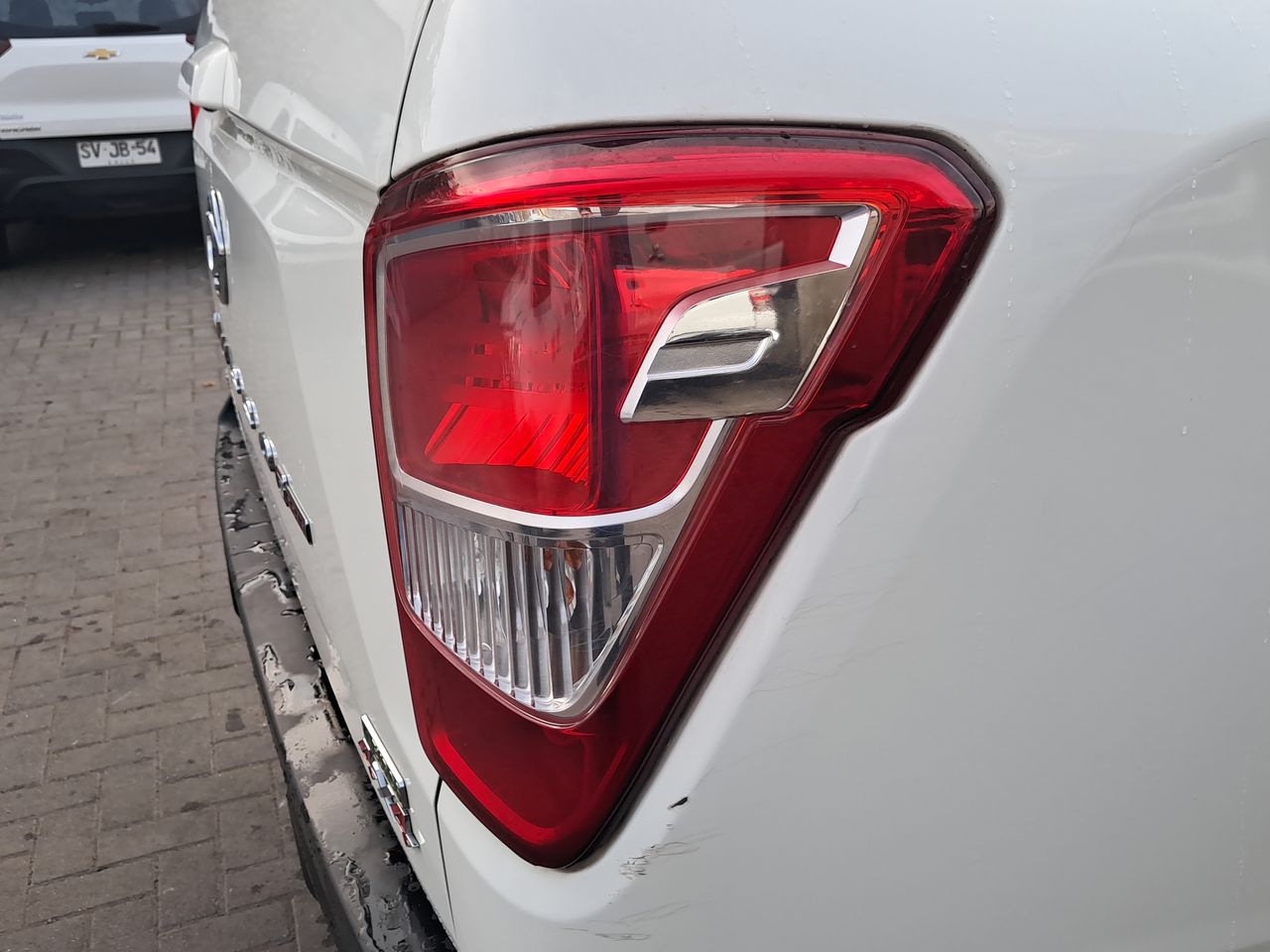 SSANGYONG - 18