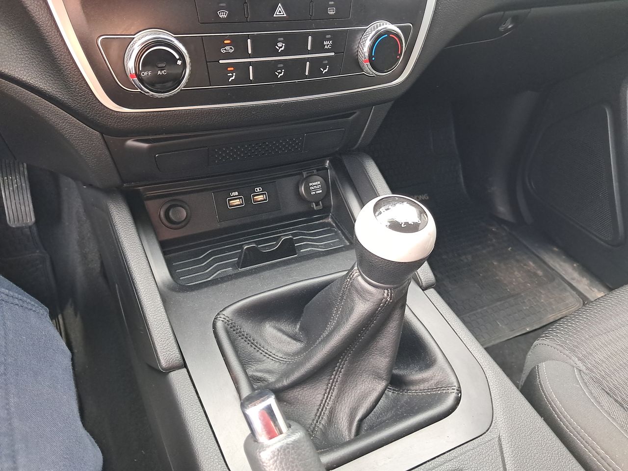 SSANGYONG - 31