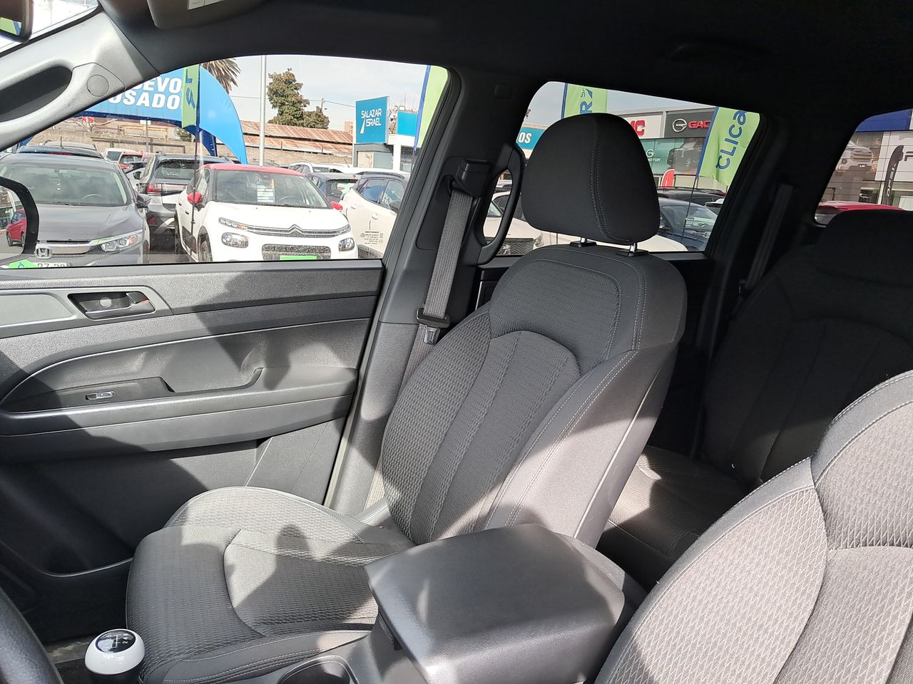 SSANGYONG - 33