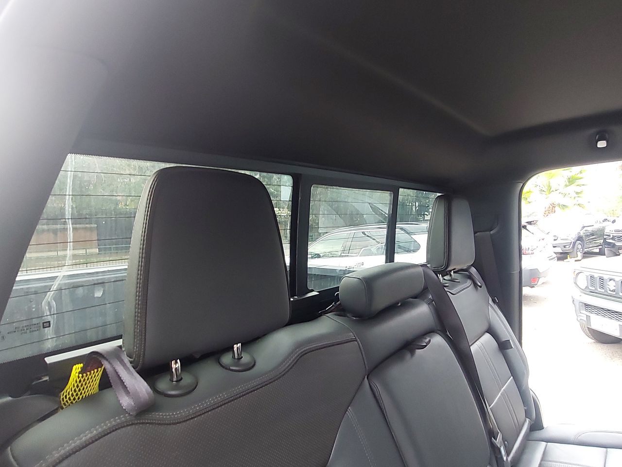 Chevrolet Silverado — foto 28 de 31