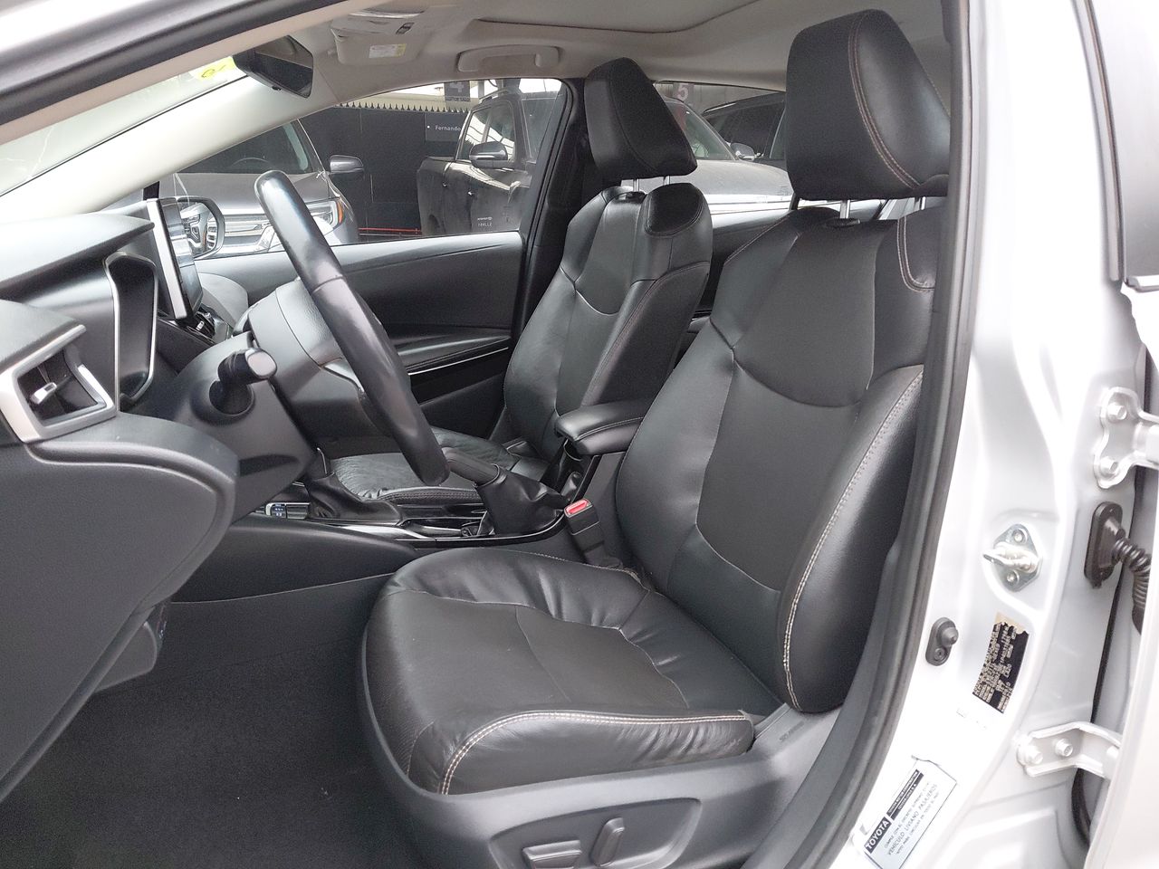 Toyota Corolla — foto 16 de 28
