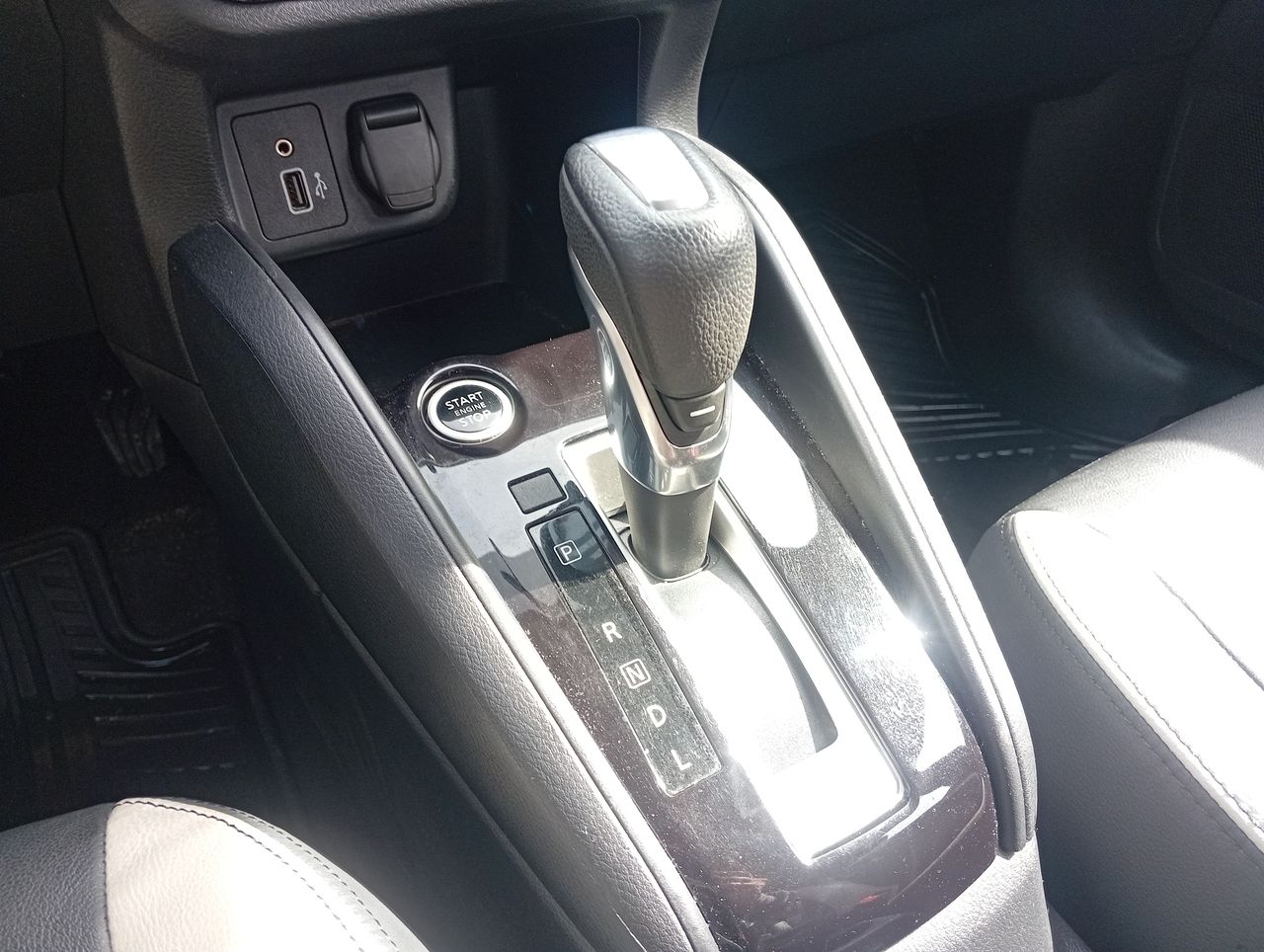 NISSAN - 30