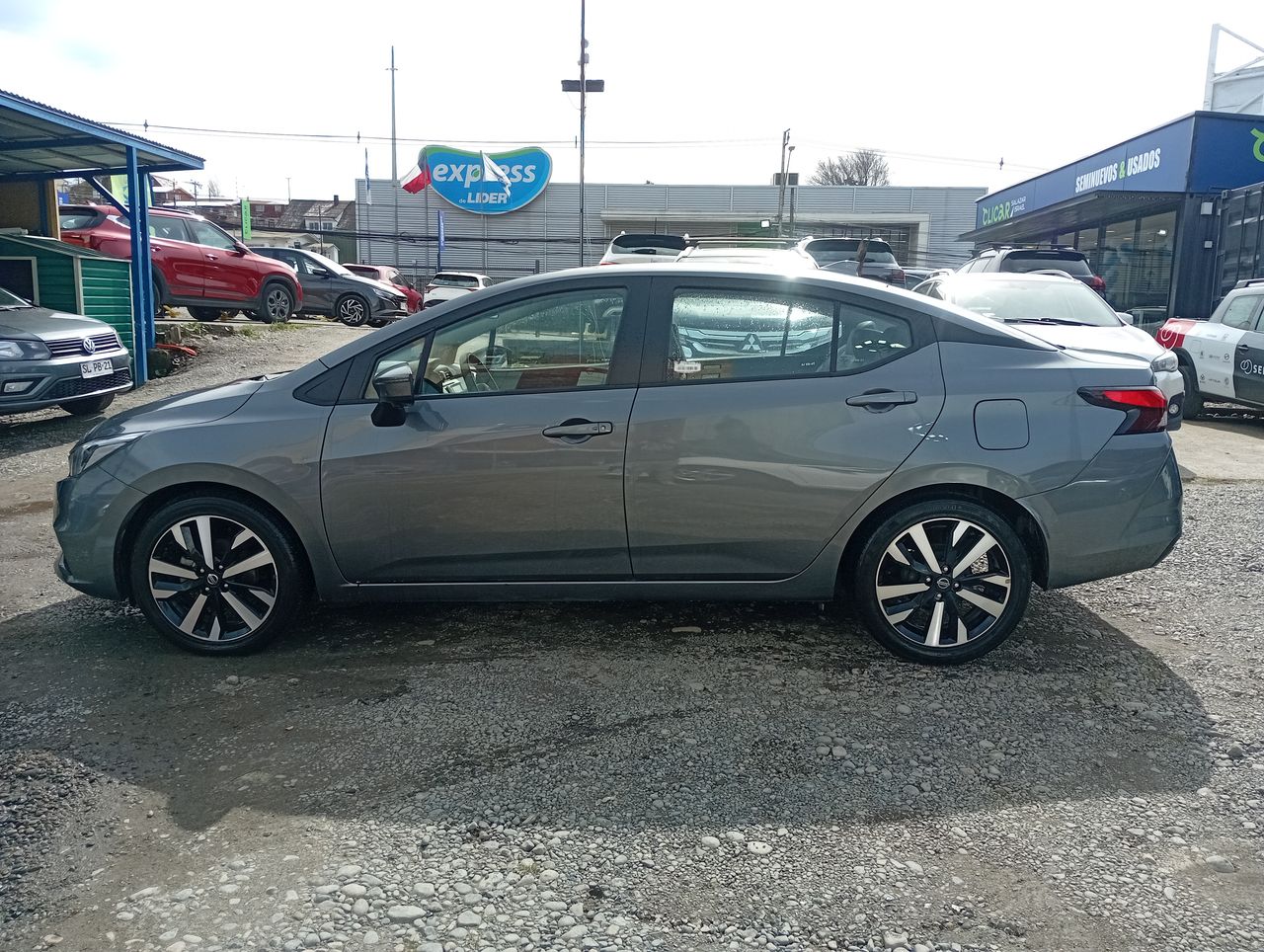 NISSAN - 4