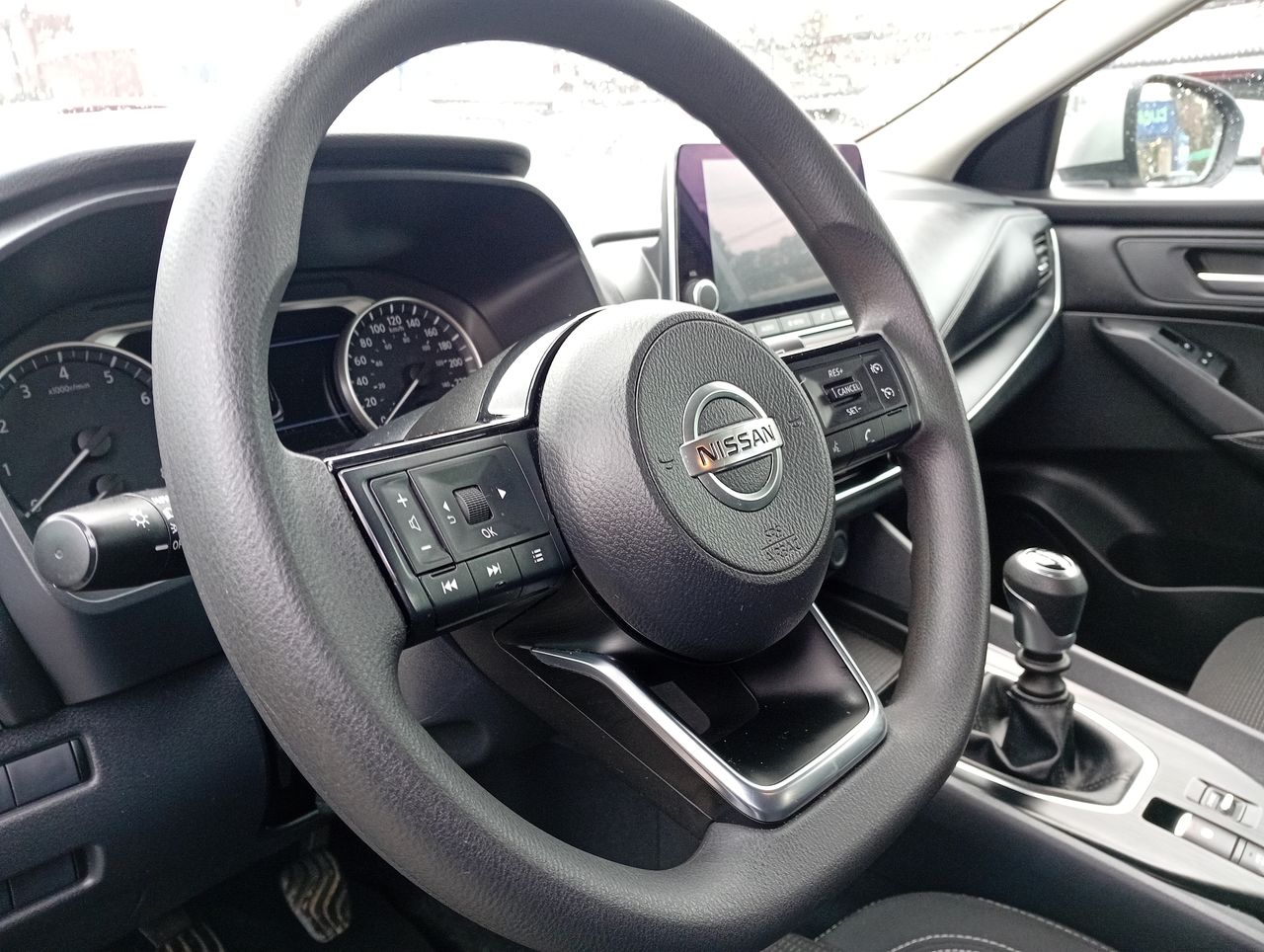 NISSAN - 16