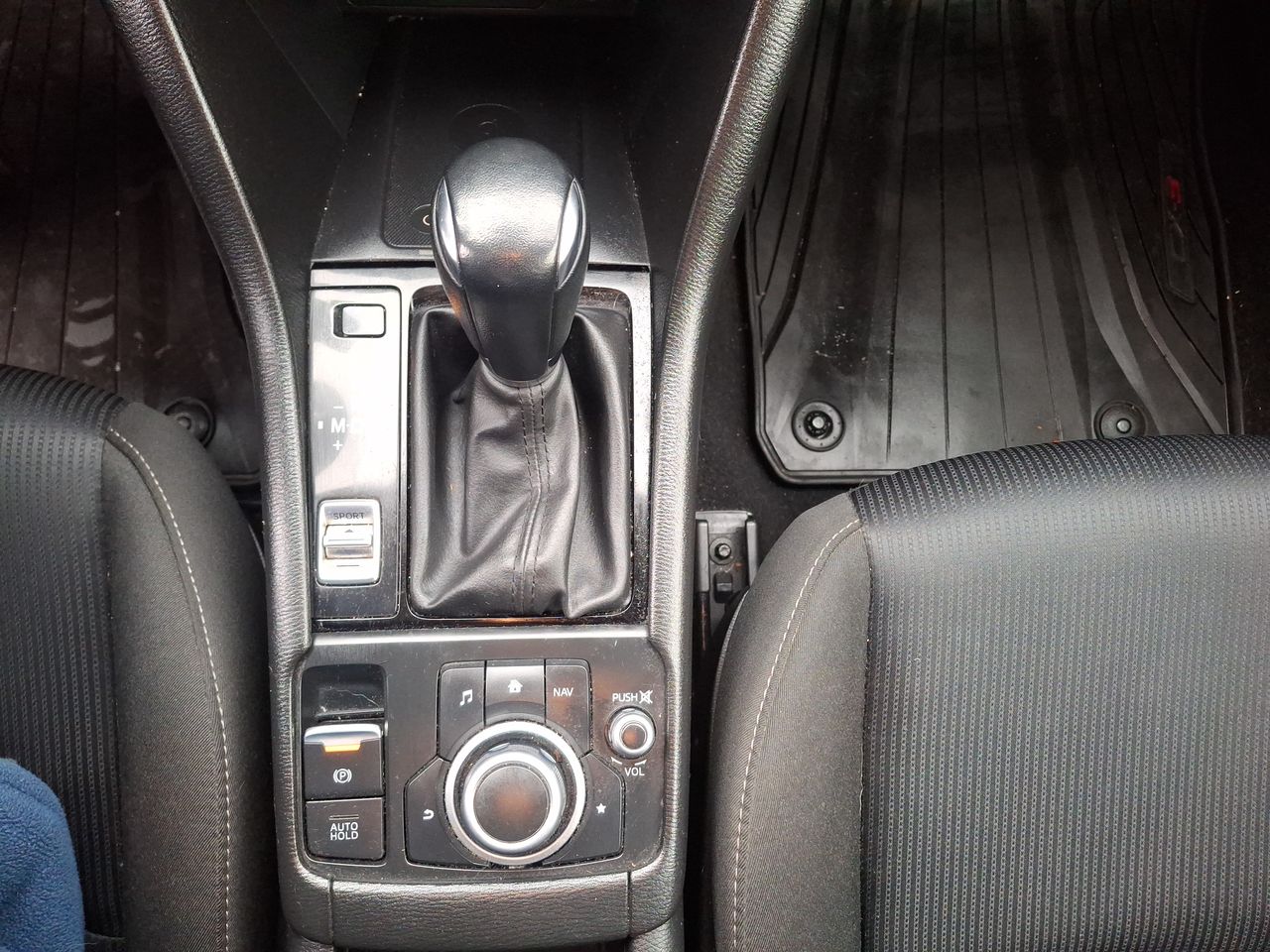 Tesla Model 3 — foto 22 de 23
