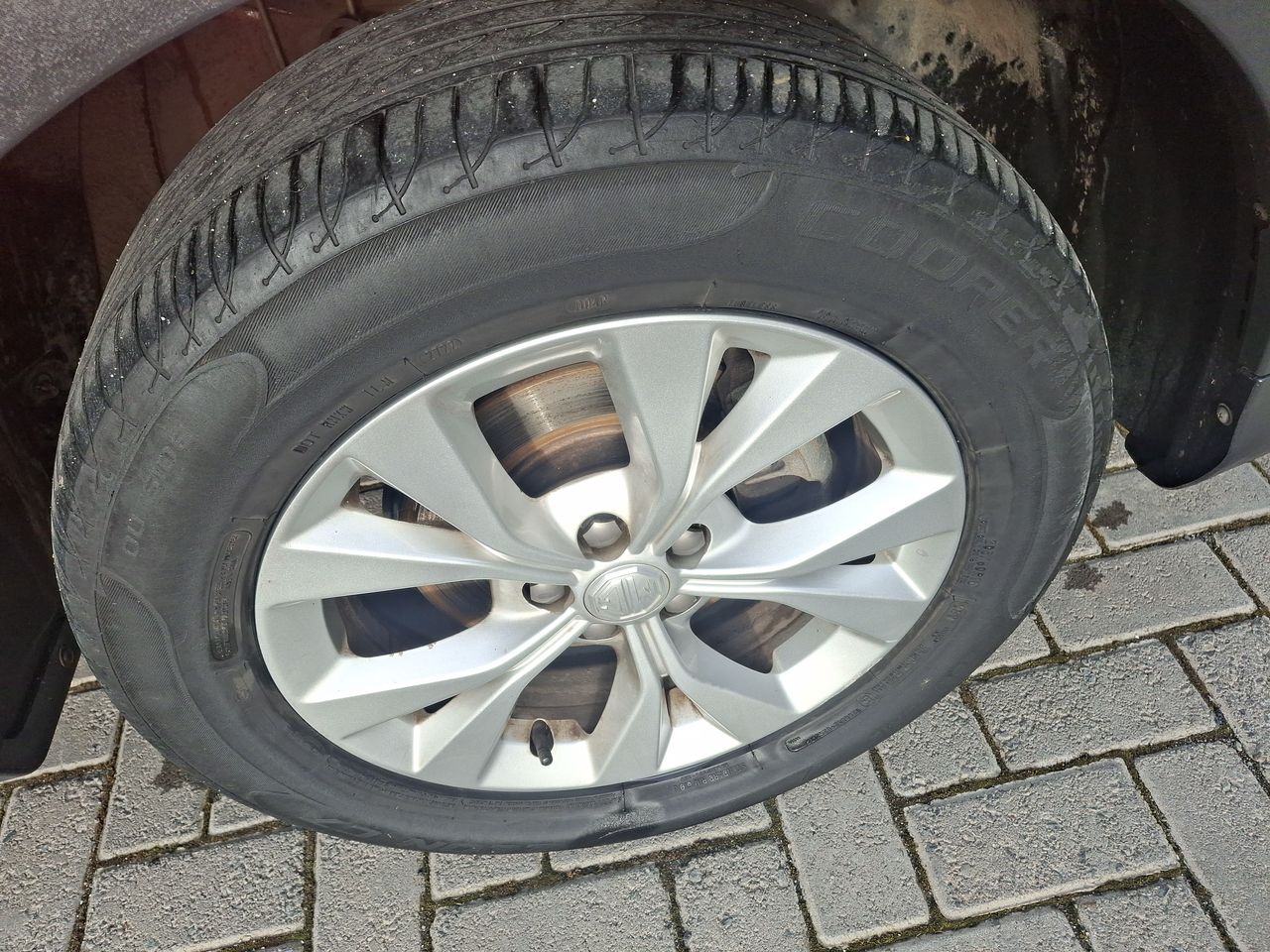 MG Zs — foto 10 de 29