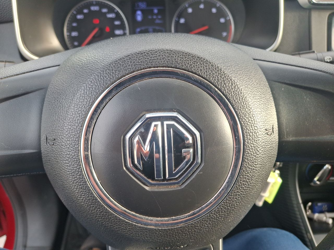 MG Zs — foto 19 de 29