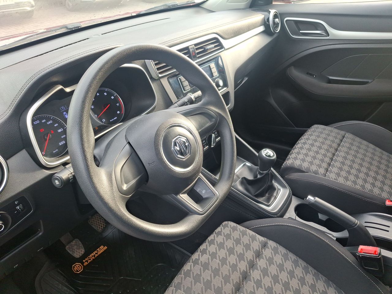 MG Zs — foto 26 de 29