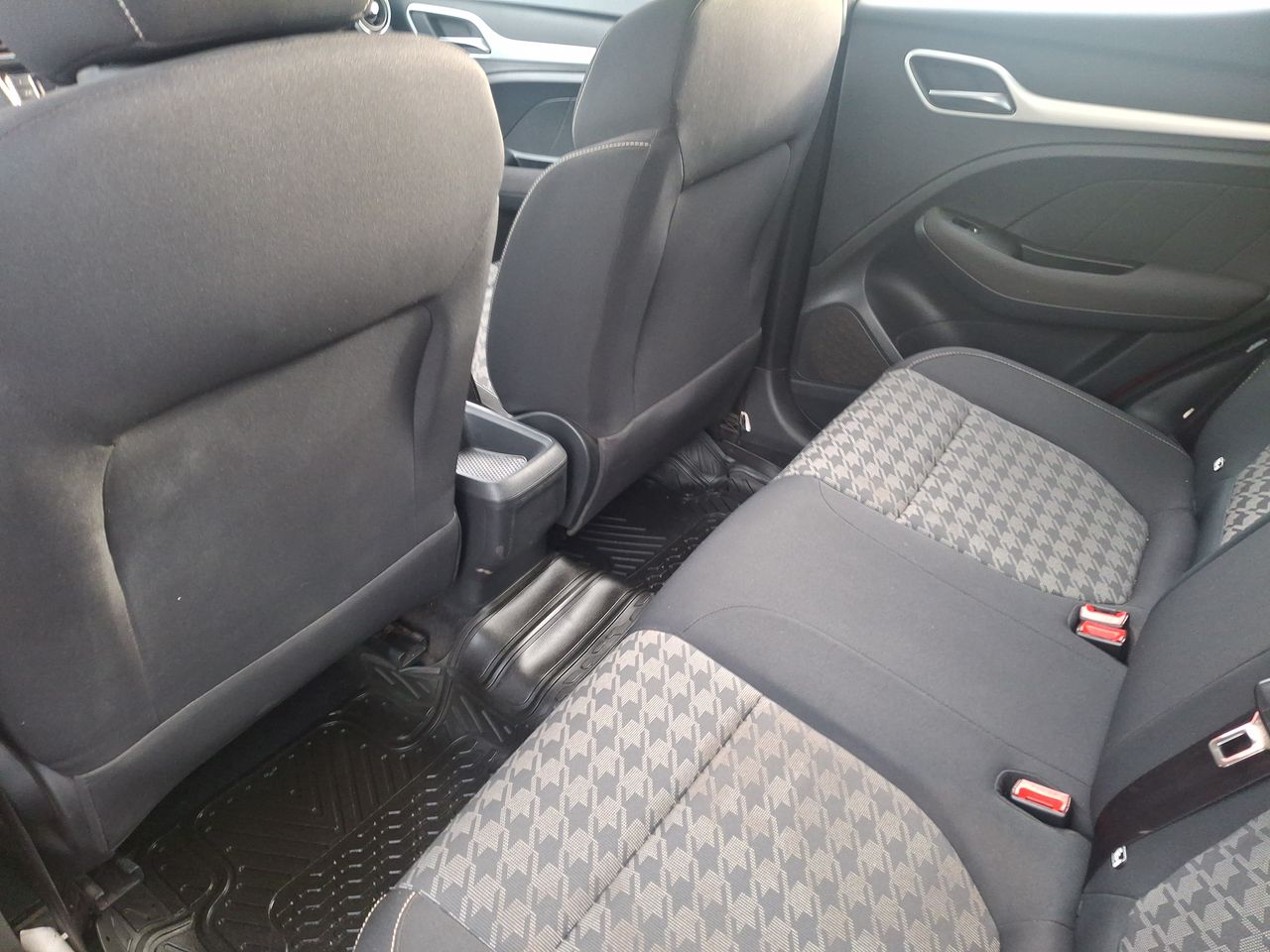 MG Zs — foto 28 de 29