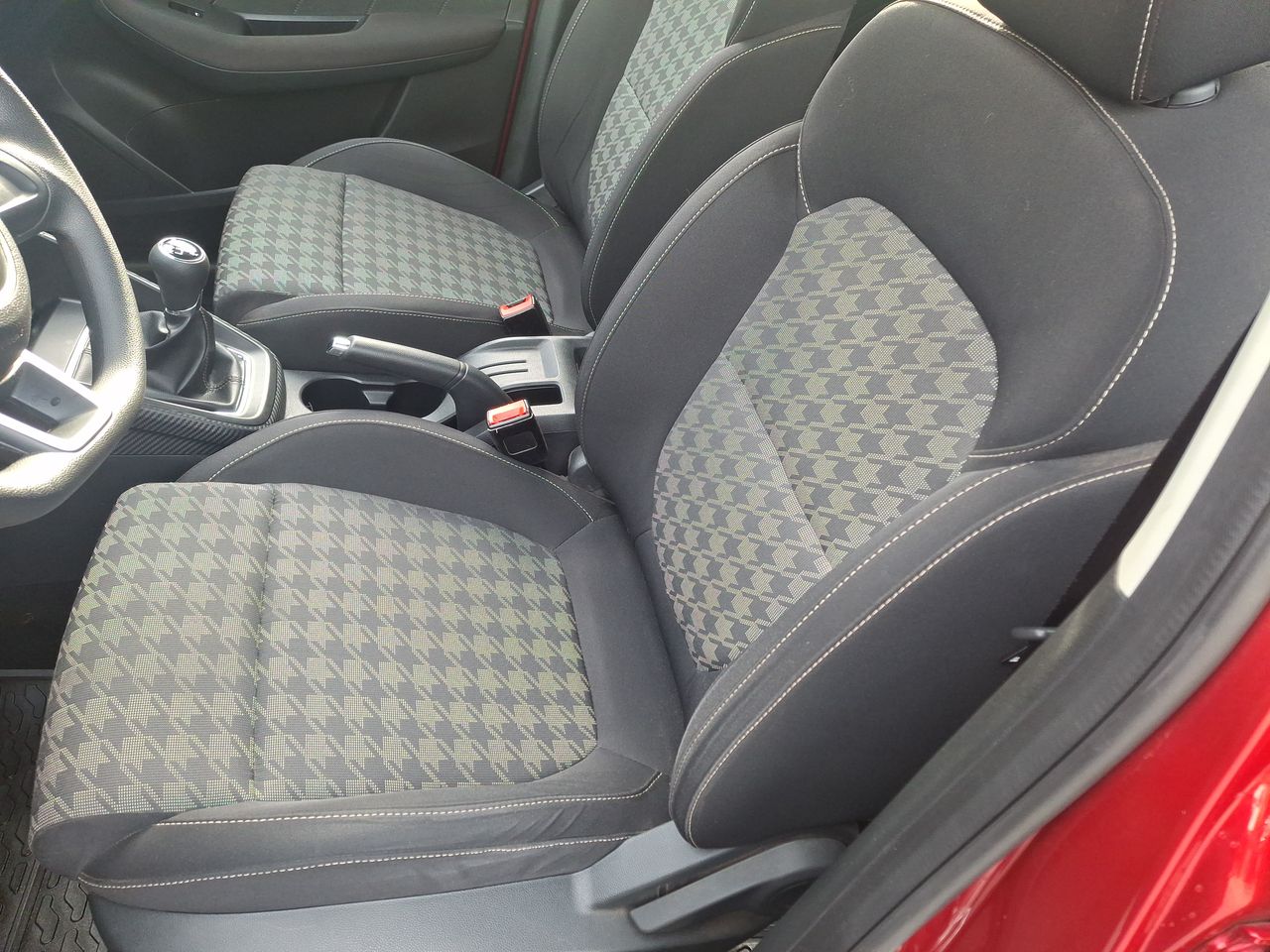 MG Zs — foto 17 de 29