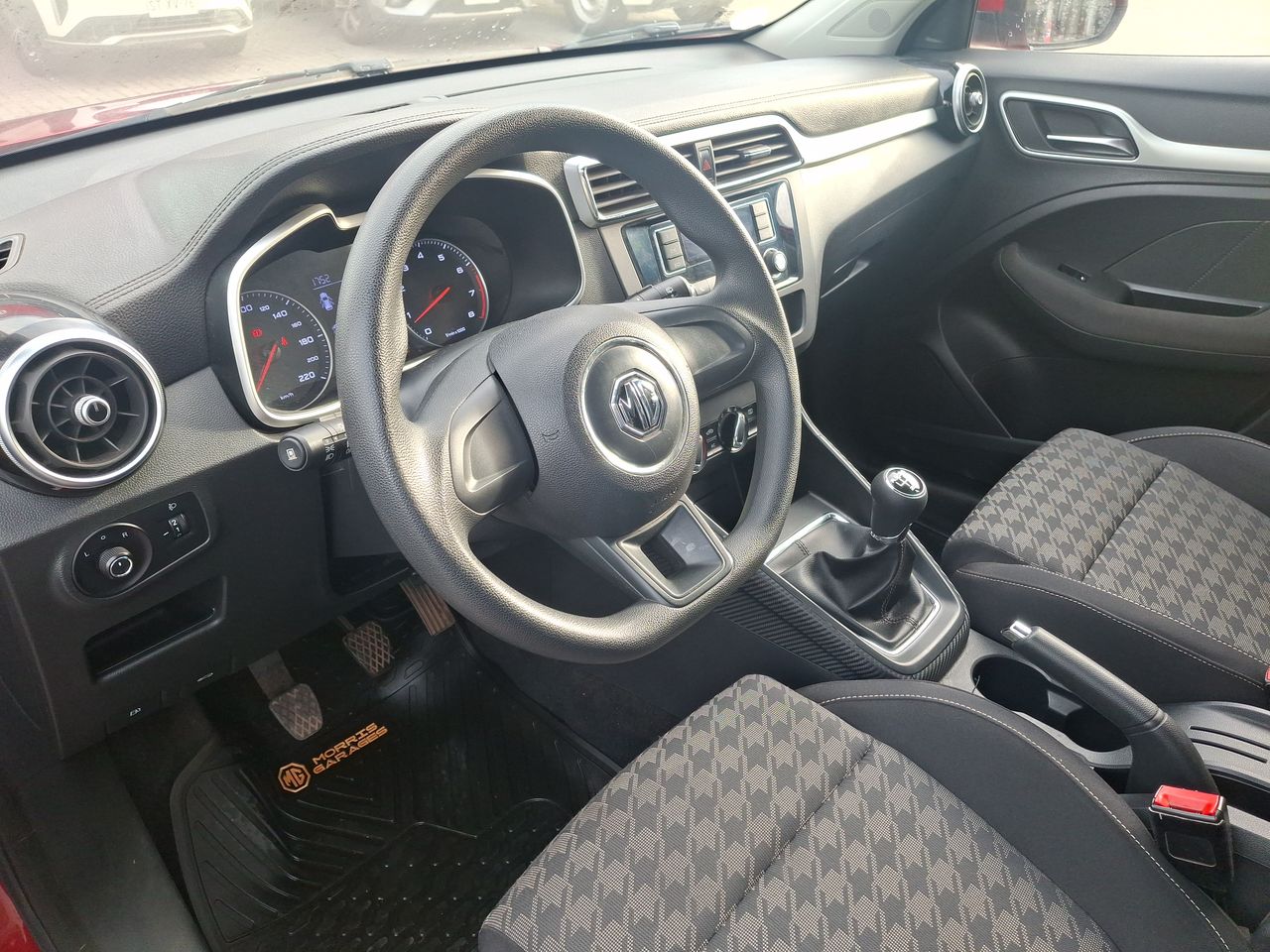 MG Zs — foto 2 de 29
