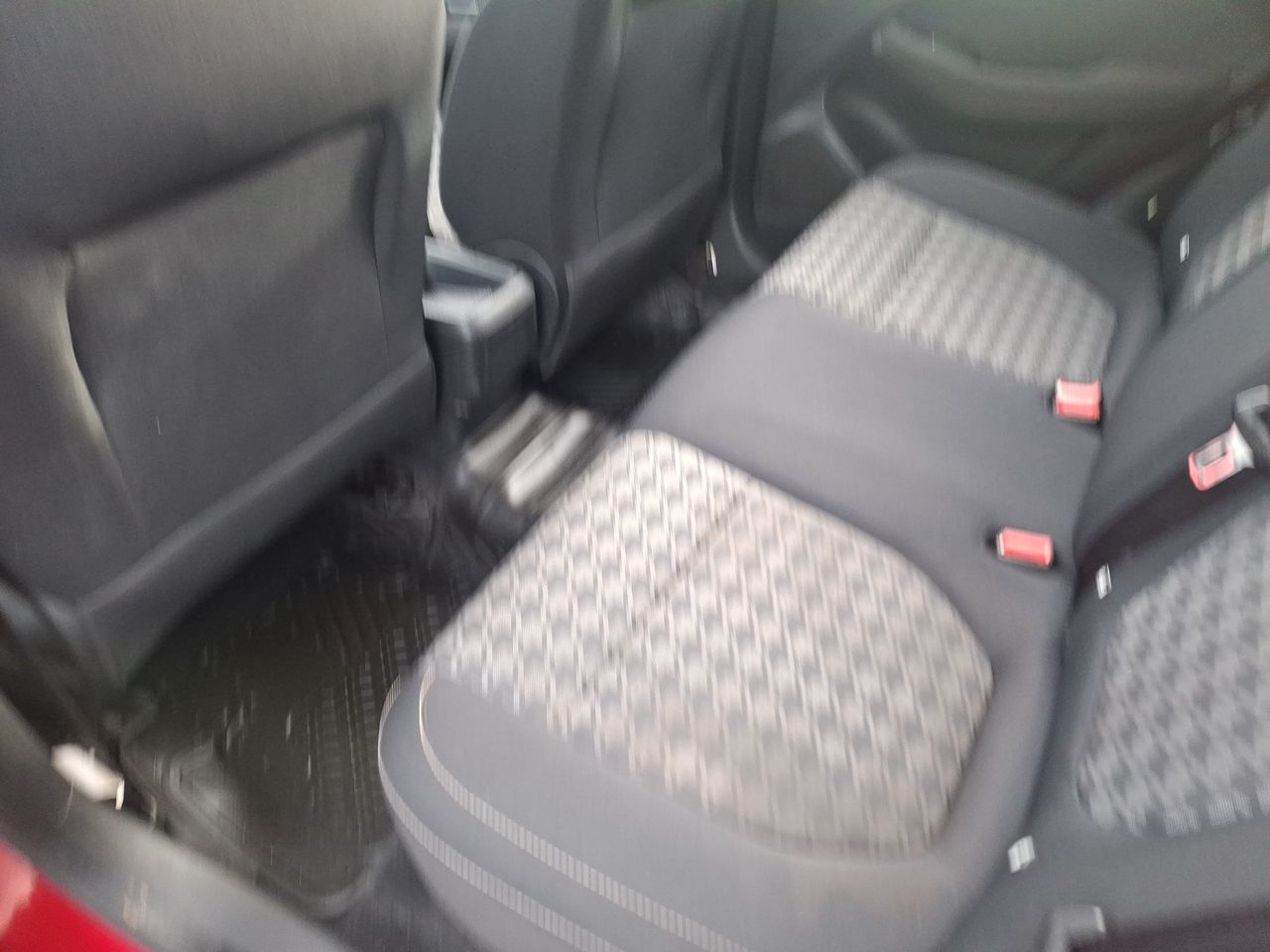 MG Zs — foto 4 de 29