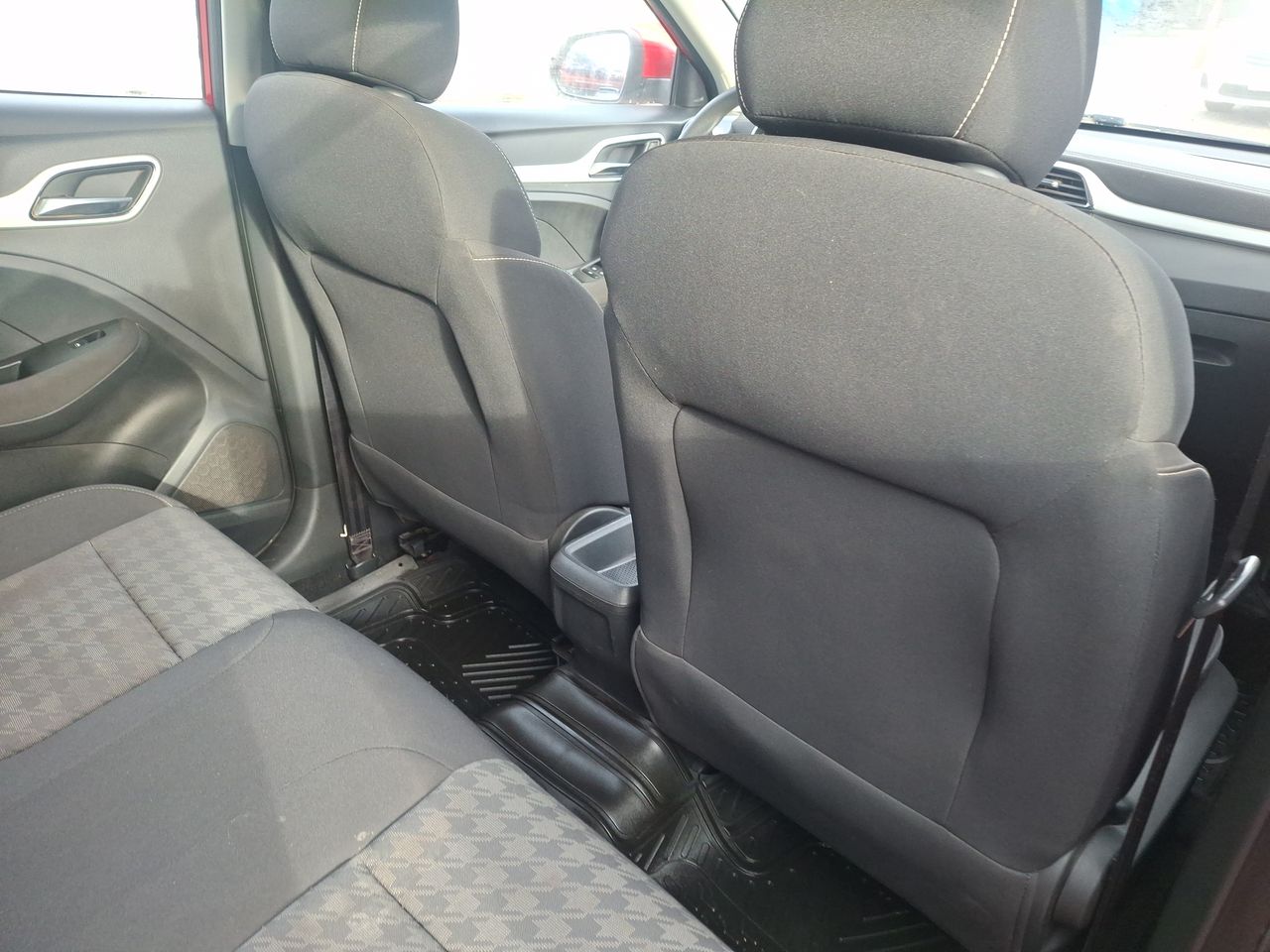 MG Zs — foto 5 de 29