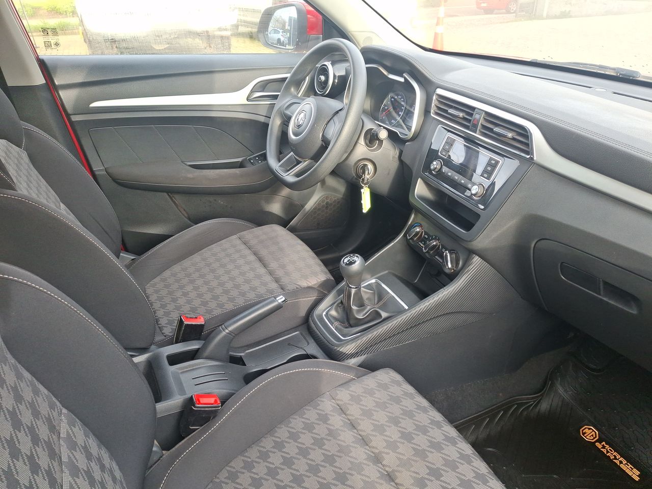 MG Zs — foto 8 de 29