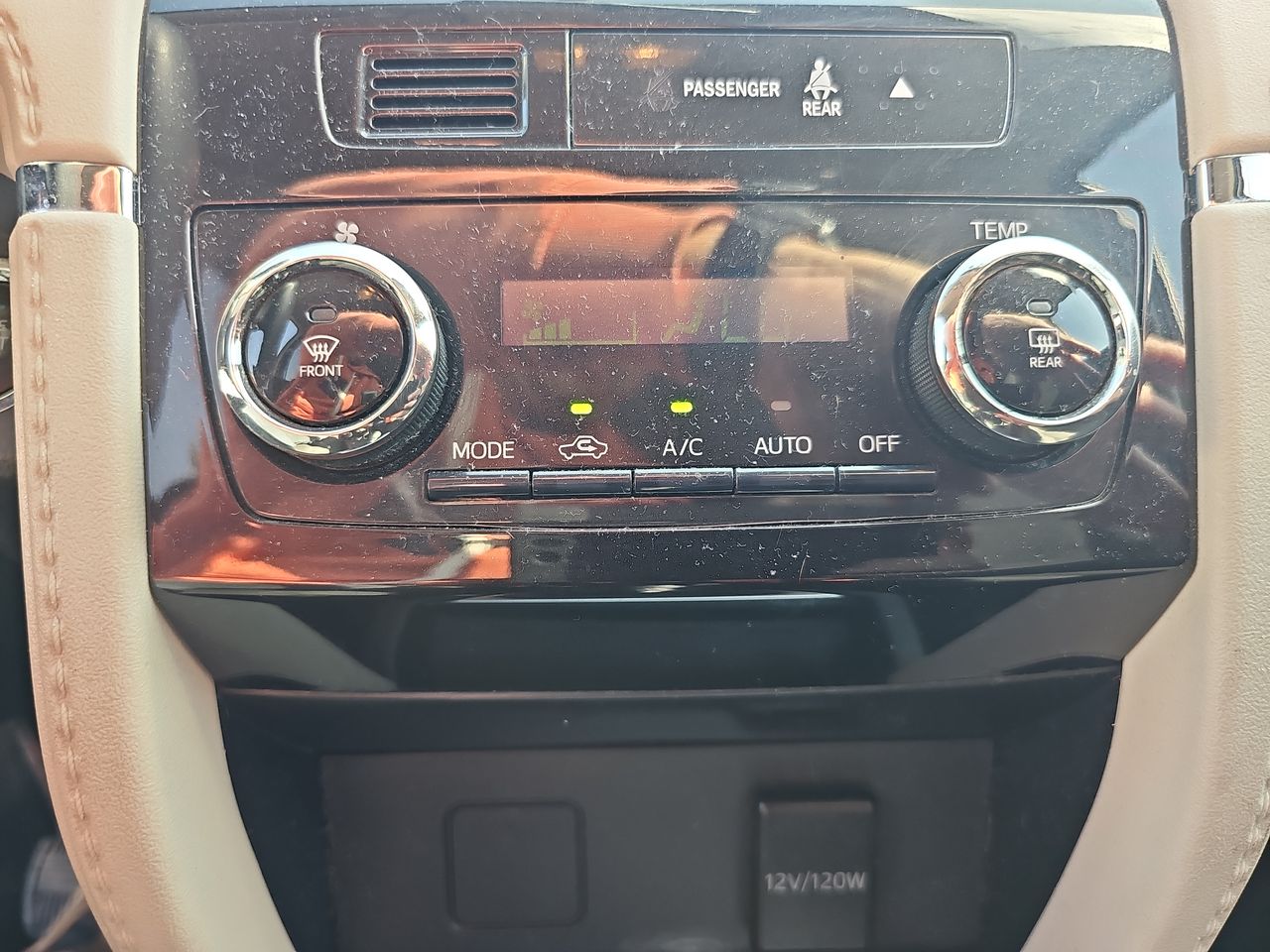 TOYOTA - 30