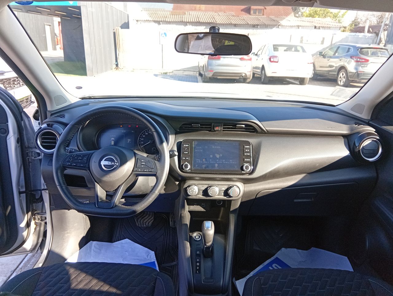NISSAN - 30
