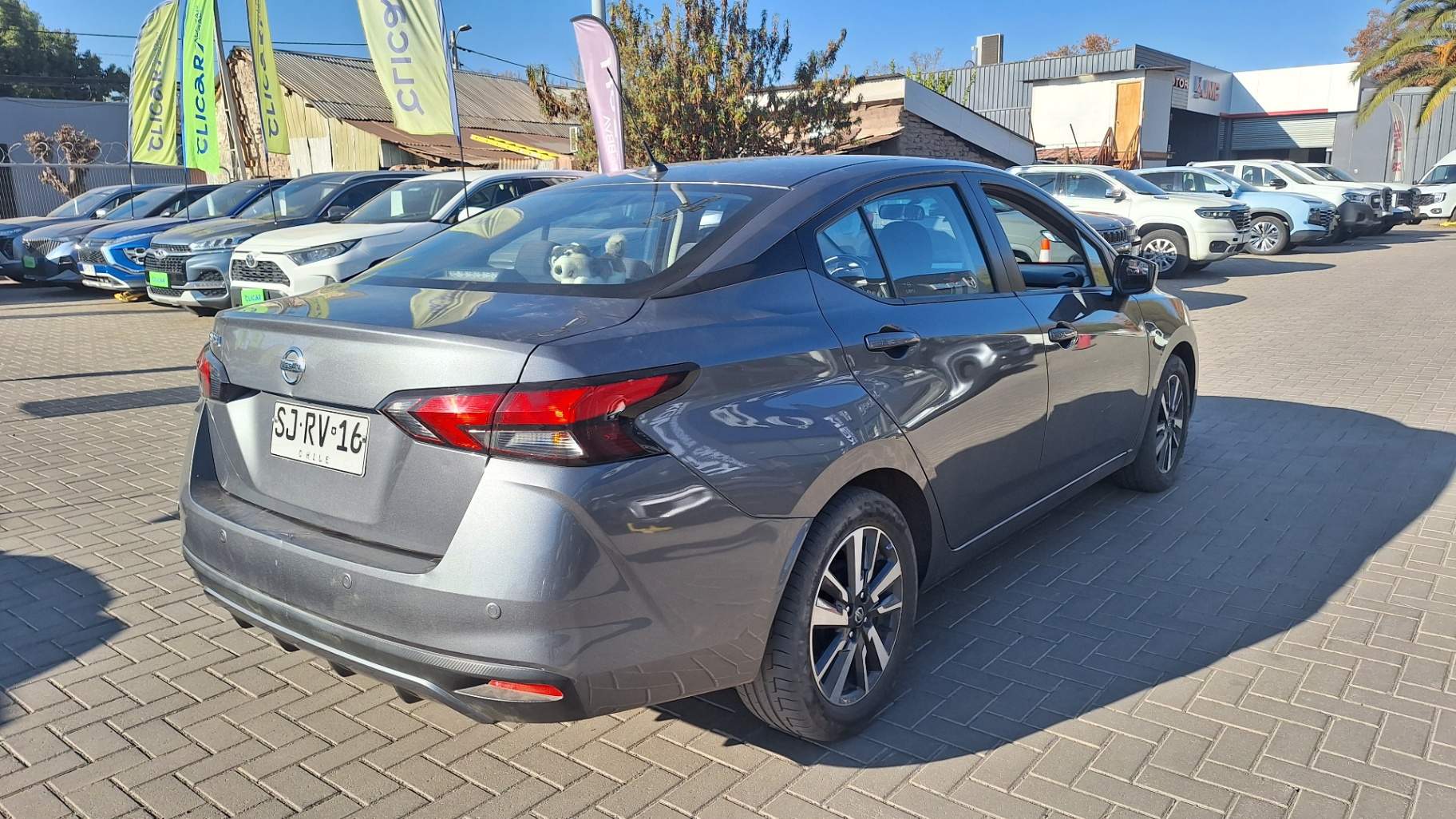 NISSAN - 3