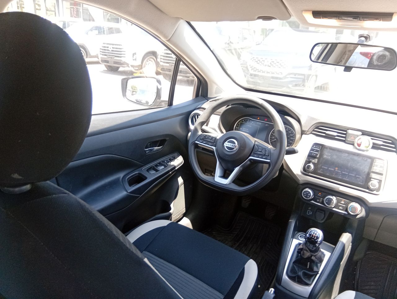 NISSAN - 9