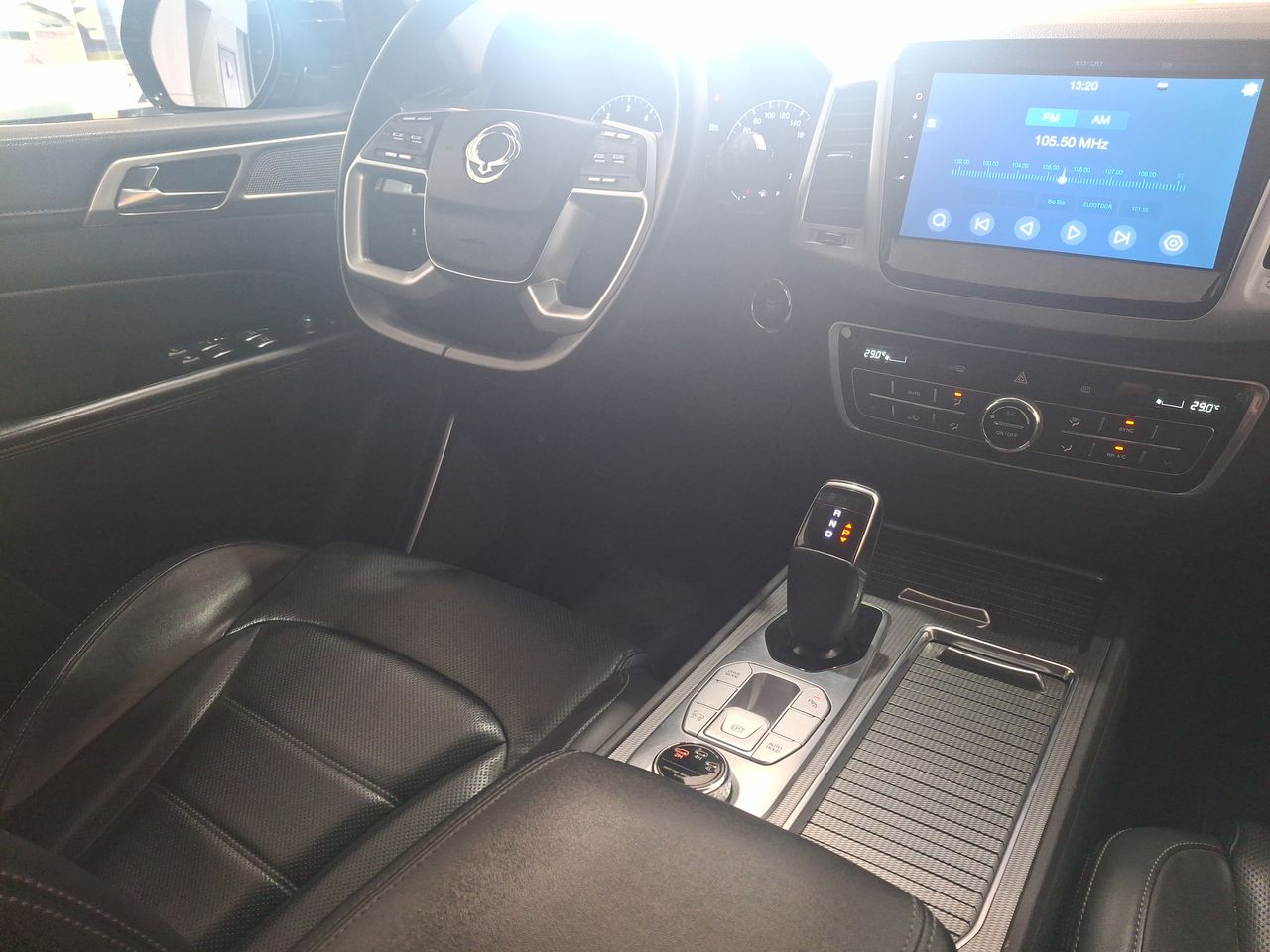SSANGYONG - 16