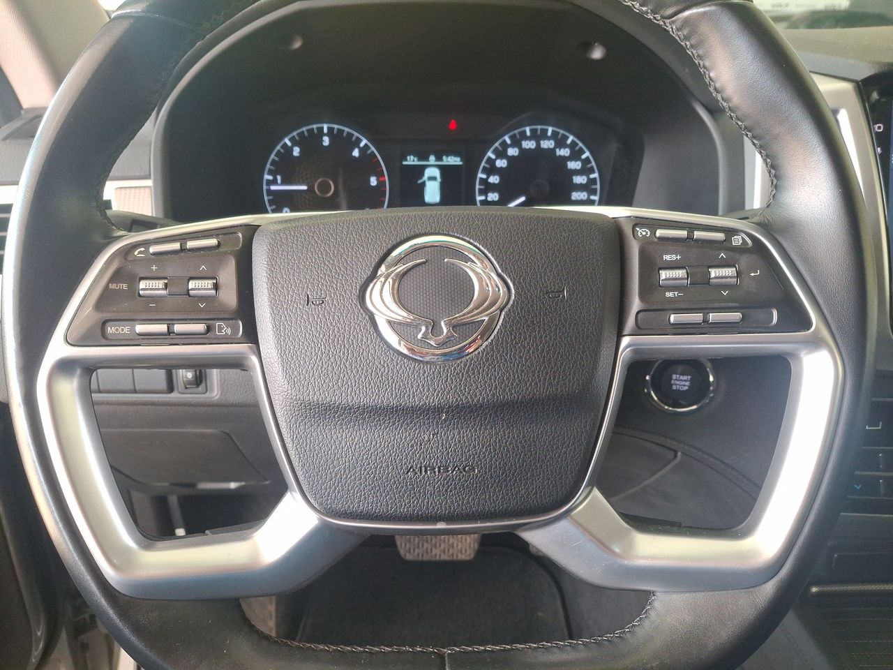 SSANGYONG - 25