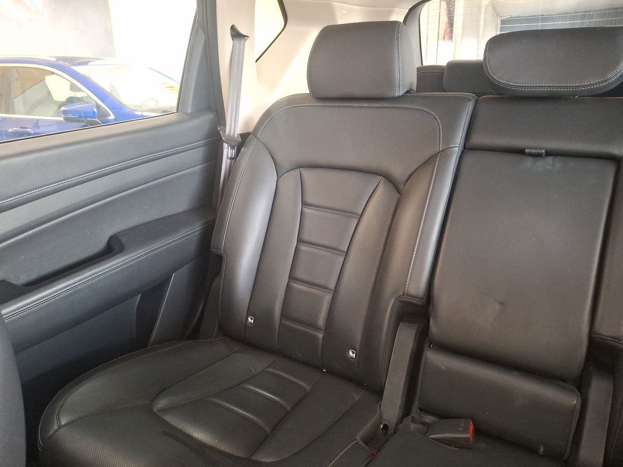 SSANGYONG - 12
