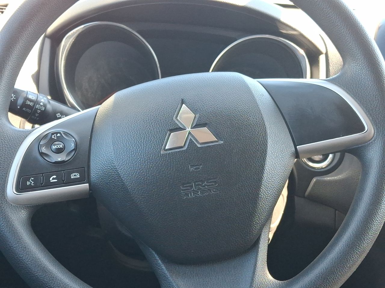 MITSUBISHI - 26