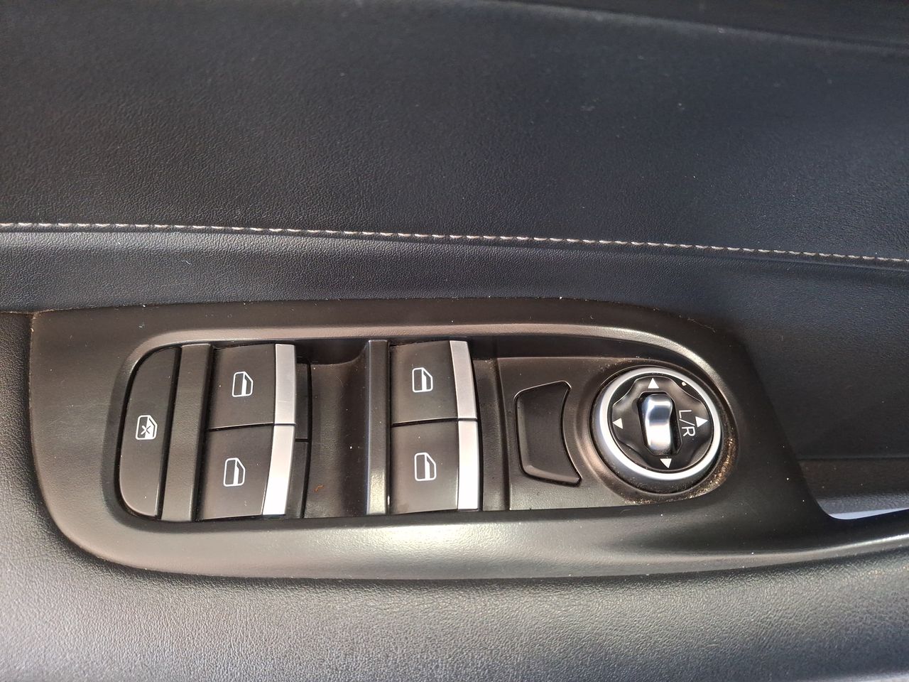 Chery Tiggo 3 Pro — foto 23 de 35