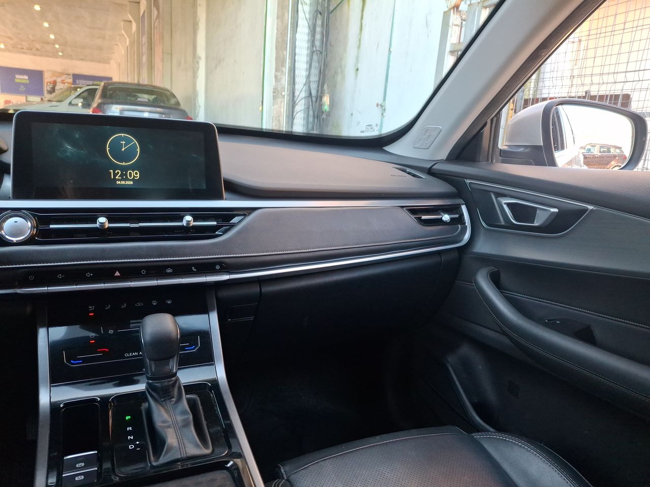 Chery Tiggo 3 Pro — foto 11 de 35
