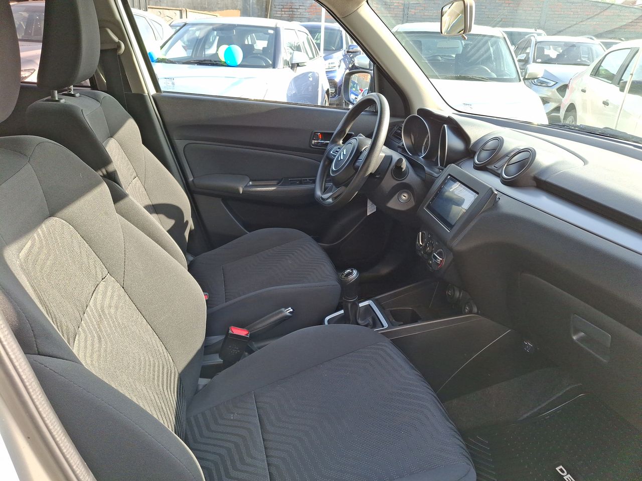 SUZUKI - 8