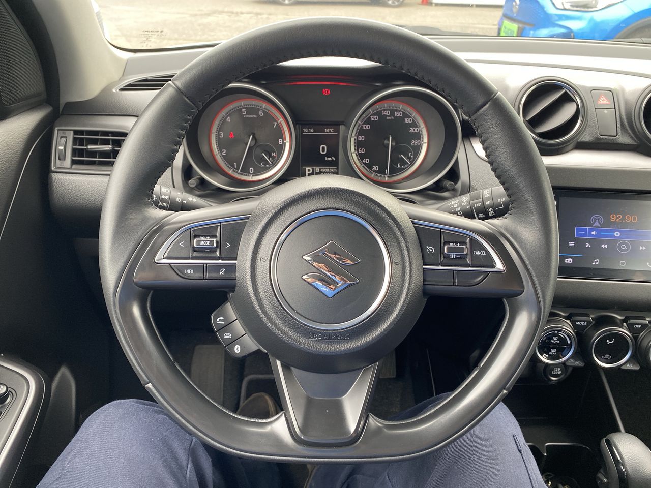 SUZUKI - 24