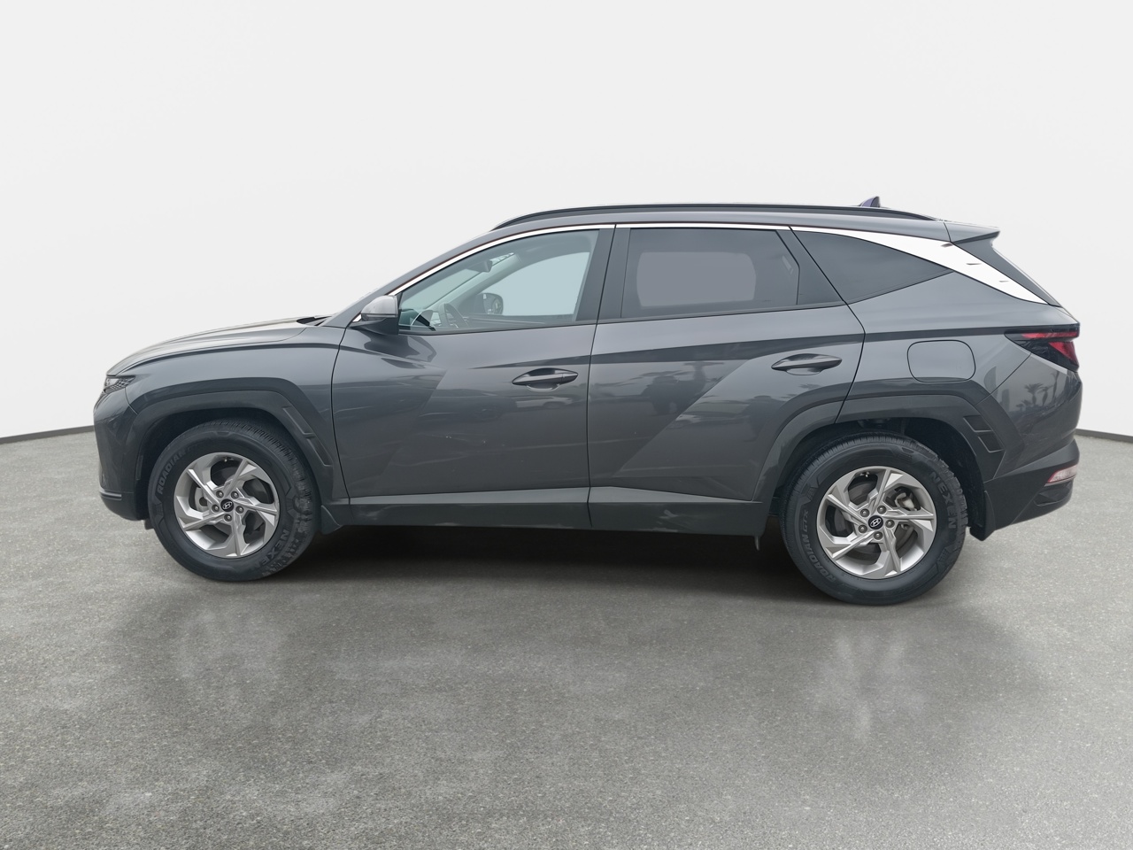HYUNDAI - 4