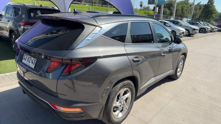 HYUNDAI - 4