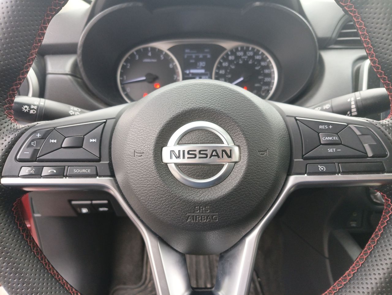 Nissan Versa — foto 20 de 29