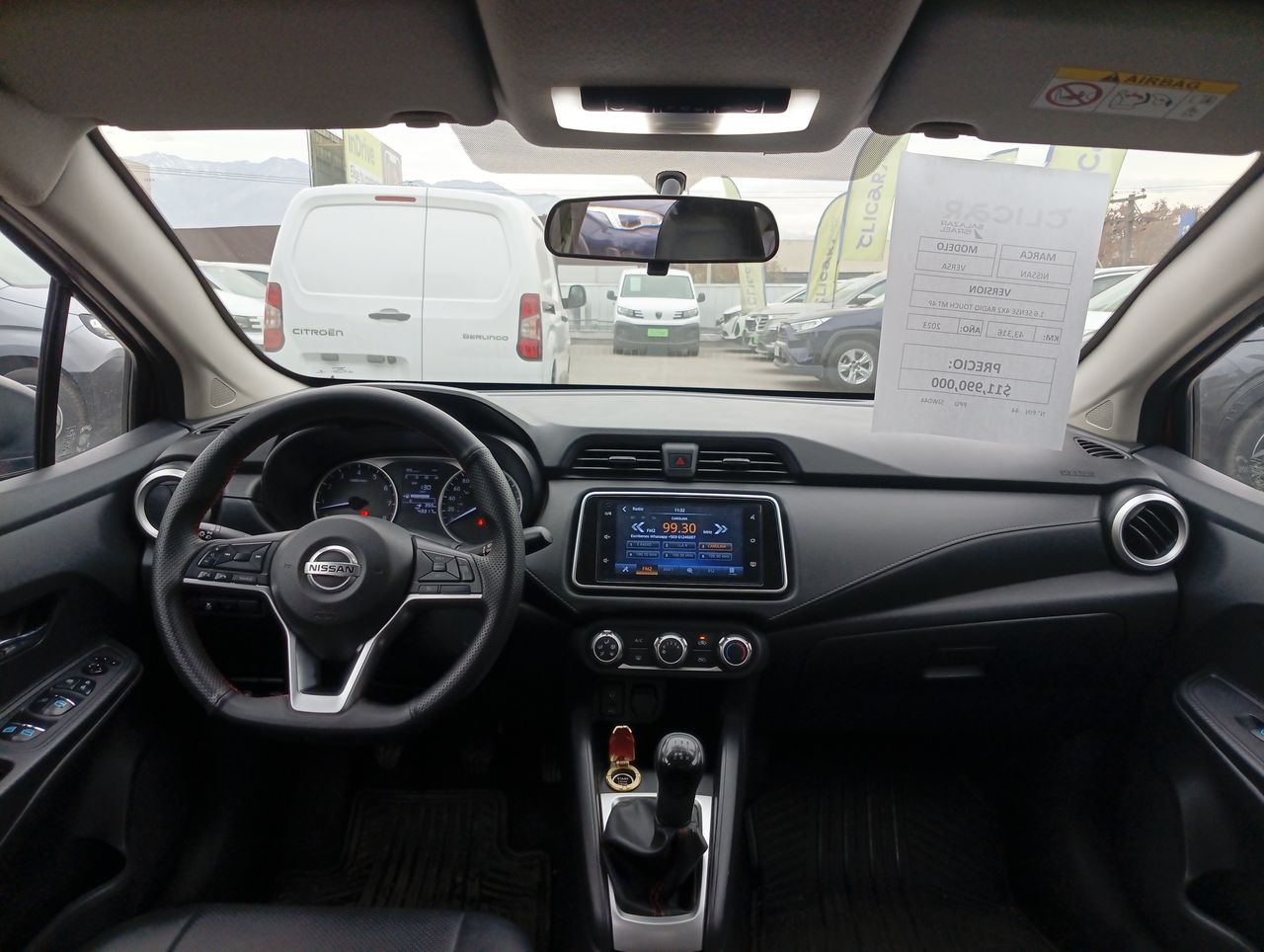 Nissan Versa — foto 26 de 29