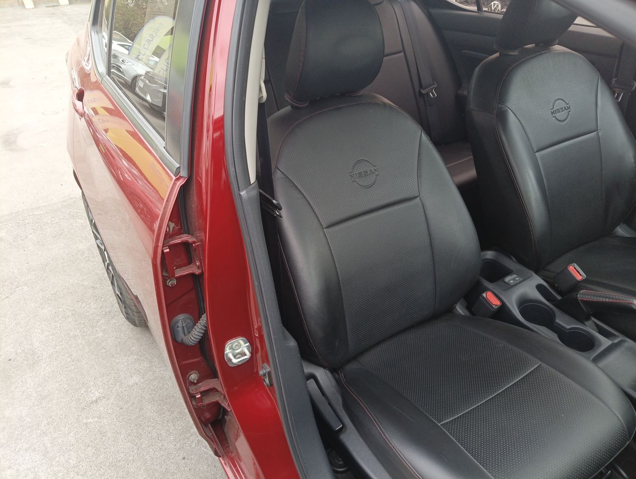 Nissan Versa — foto 27 de 29