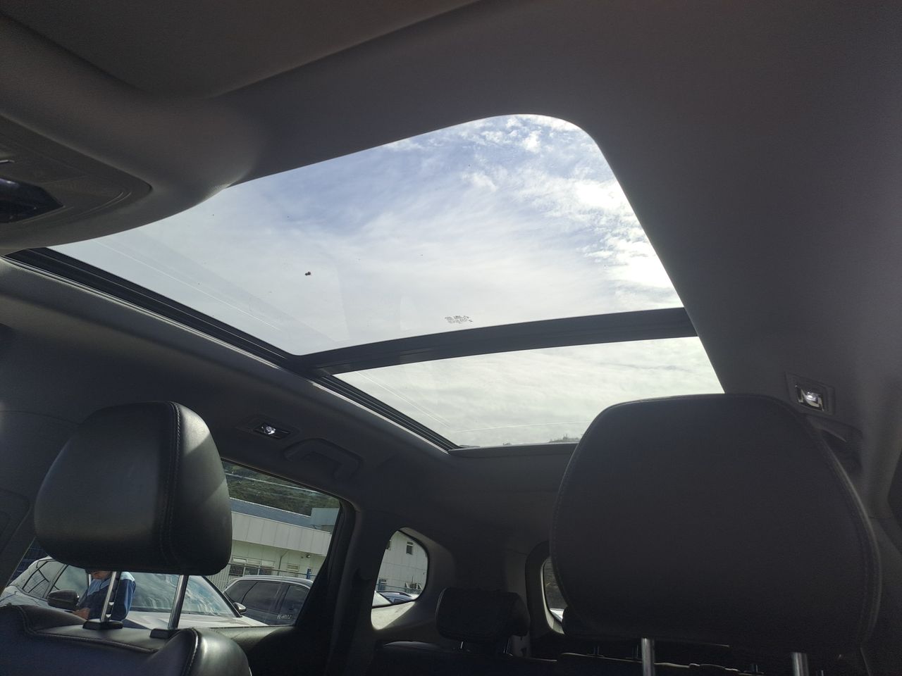 Chery Tiggo 8 Pro — foto 25 de 27