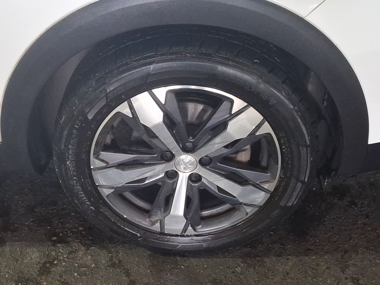 Peugeot 3008 — foto 18 de 35