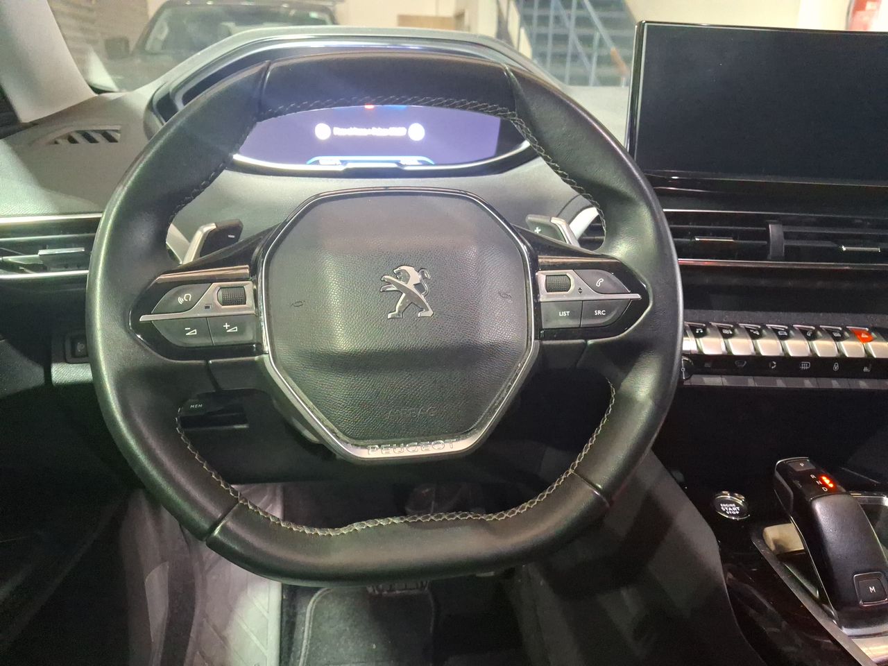 Peugeot 3008 — foto 25 de 35