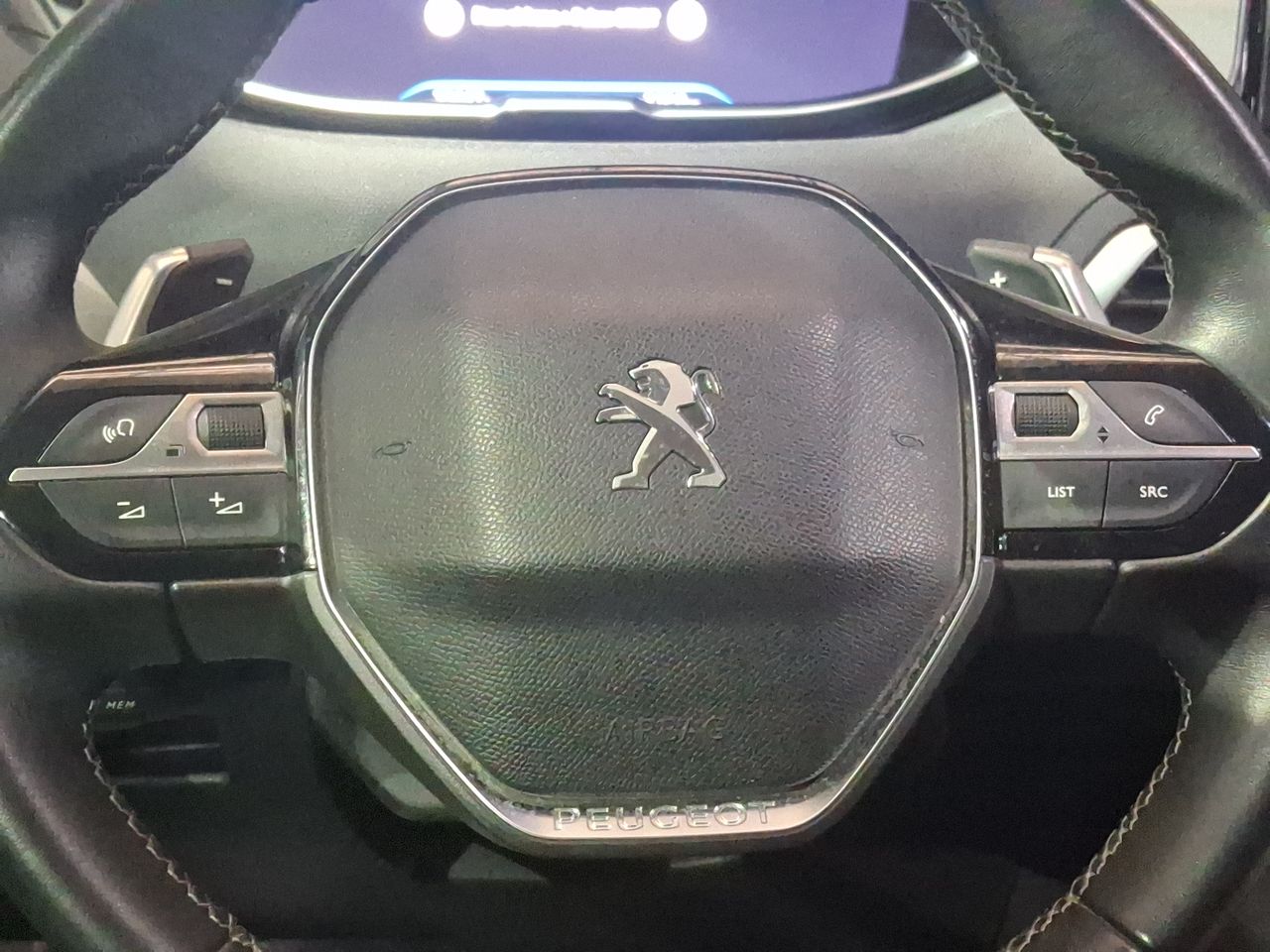 Peugeot 3008 — foto 26 de 35