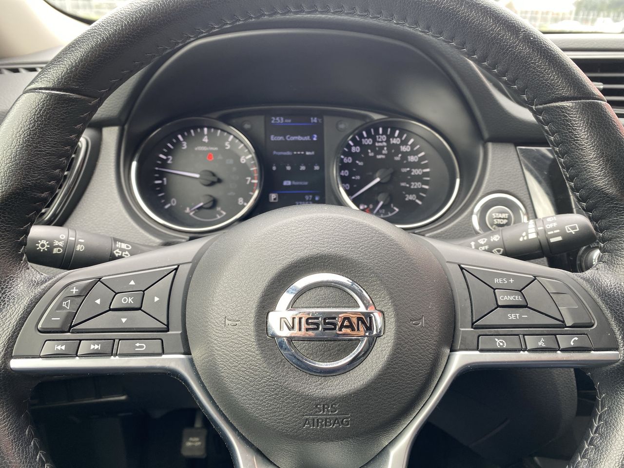 NISSAN - 26