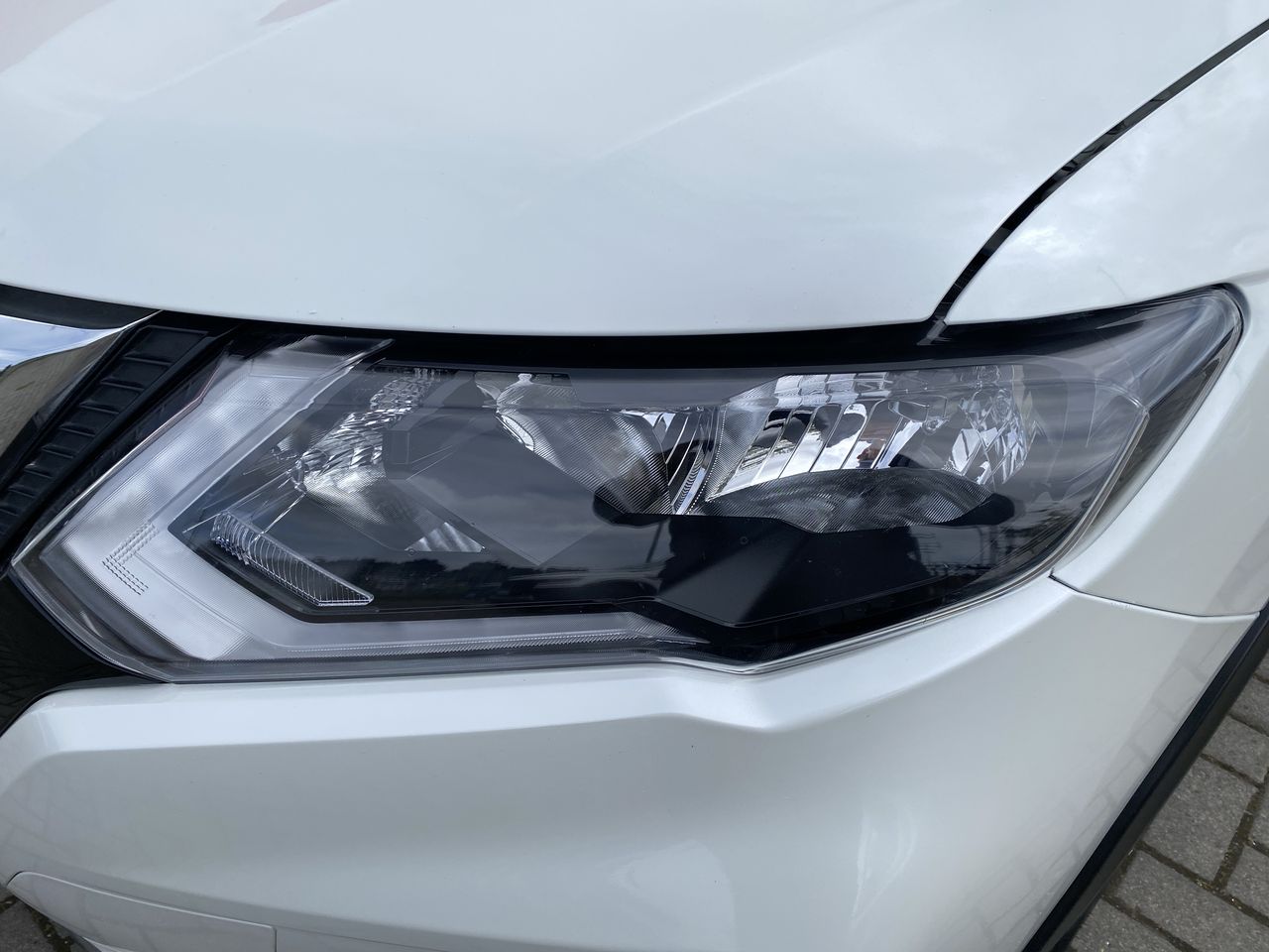 NISSAN - 18