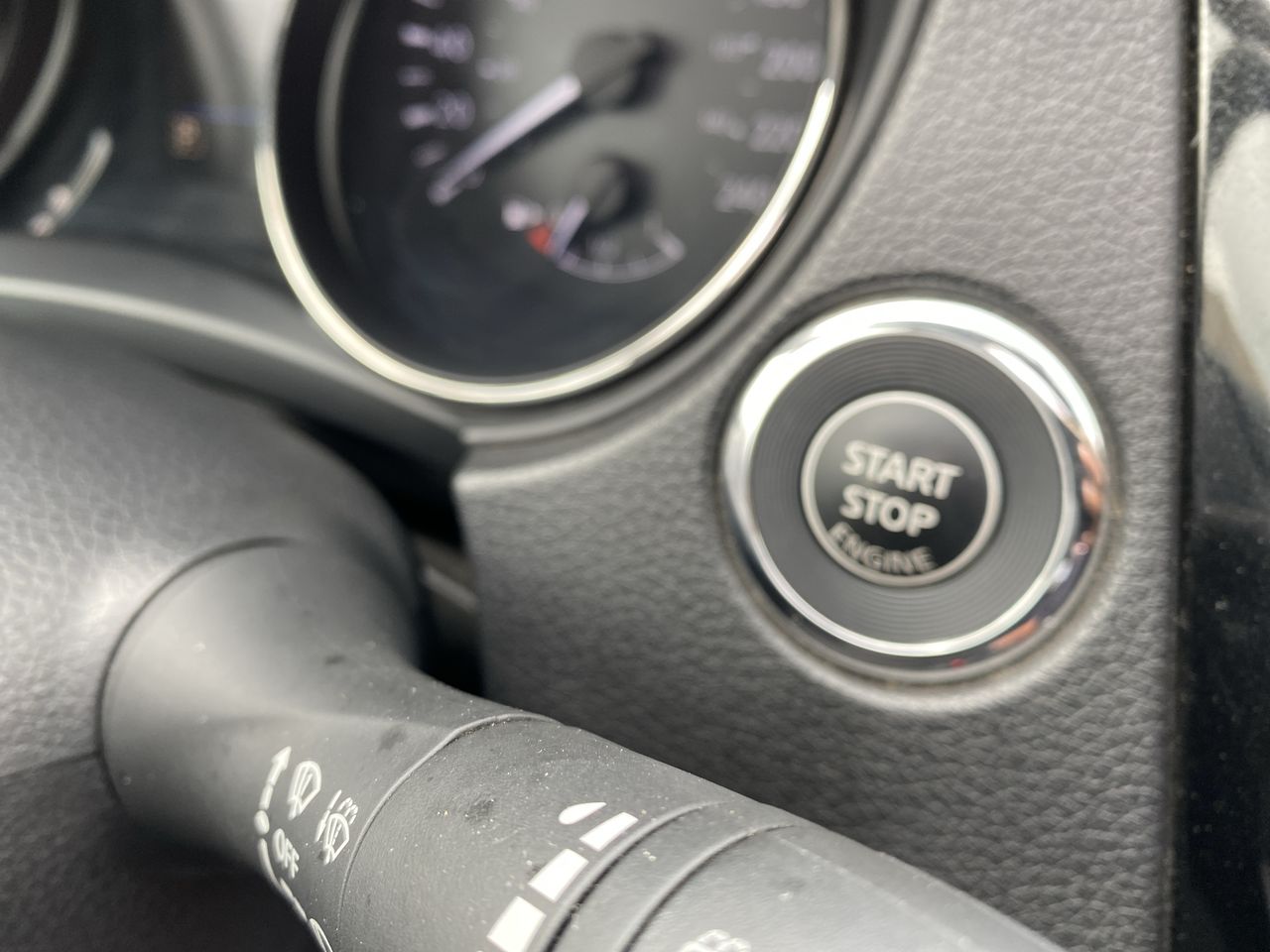 NISSAN - 37