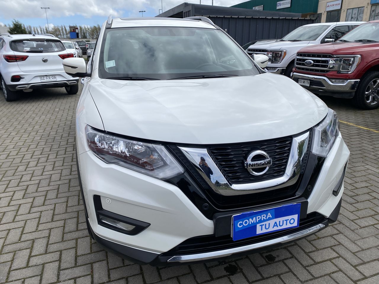 NISSAN - 2
