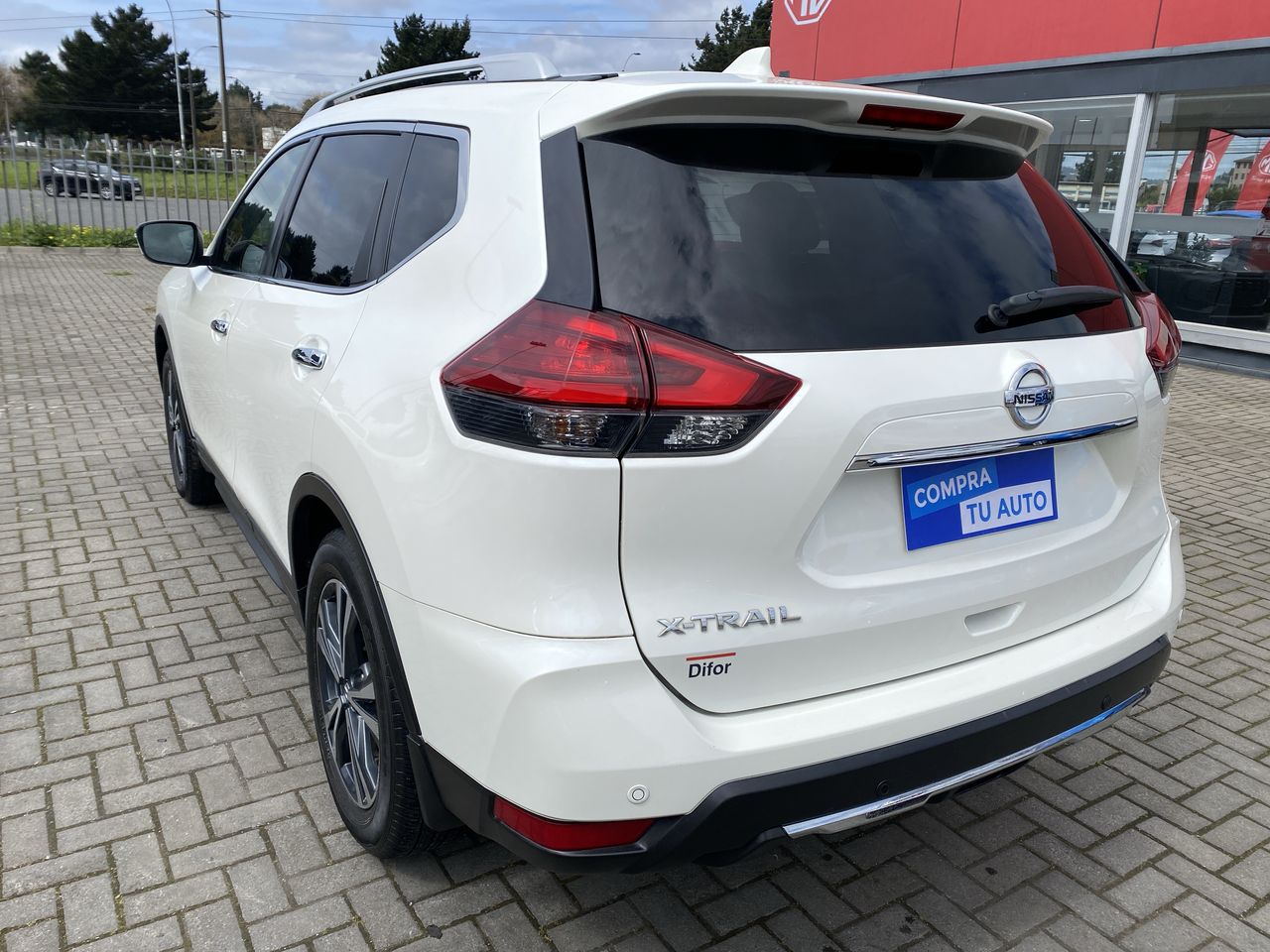 NISSAN - 5