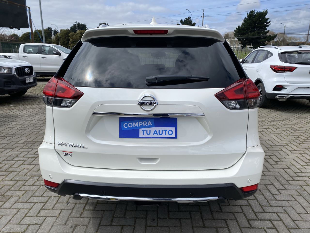 NISSAN - 6